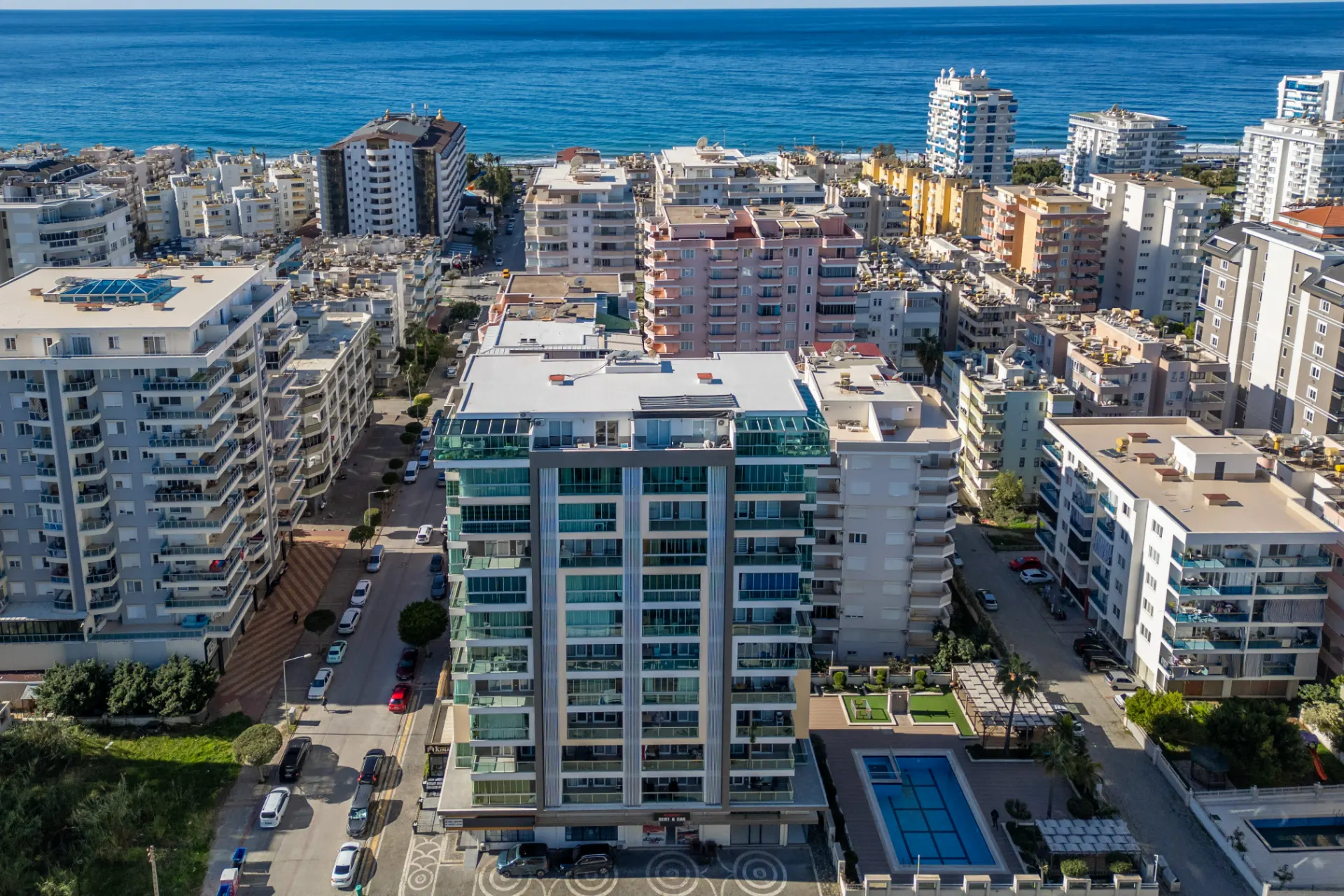 Mahmutlar’da eşyalı 1+1 manzaralı daire