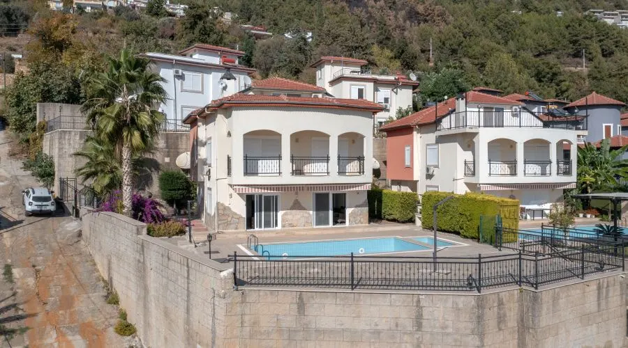 Deniz manzaralı 4+1 Villa Tepe Mahallesi