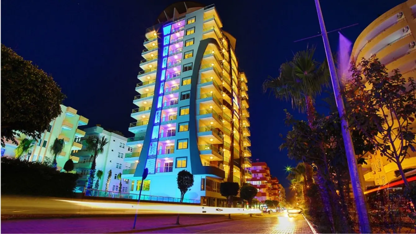 Mahmutlar Dolce Vita Residence’ta 4+1 Deniz Manzaralı Lüks Eşyalı Geniş Daire