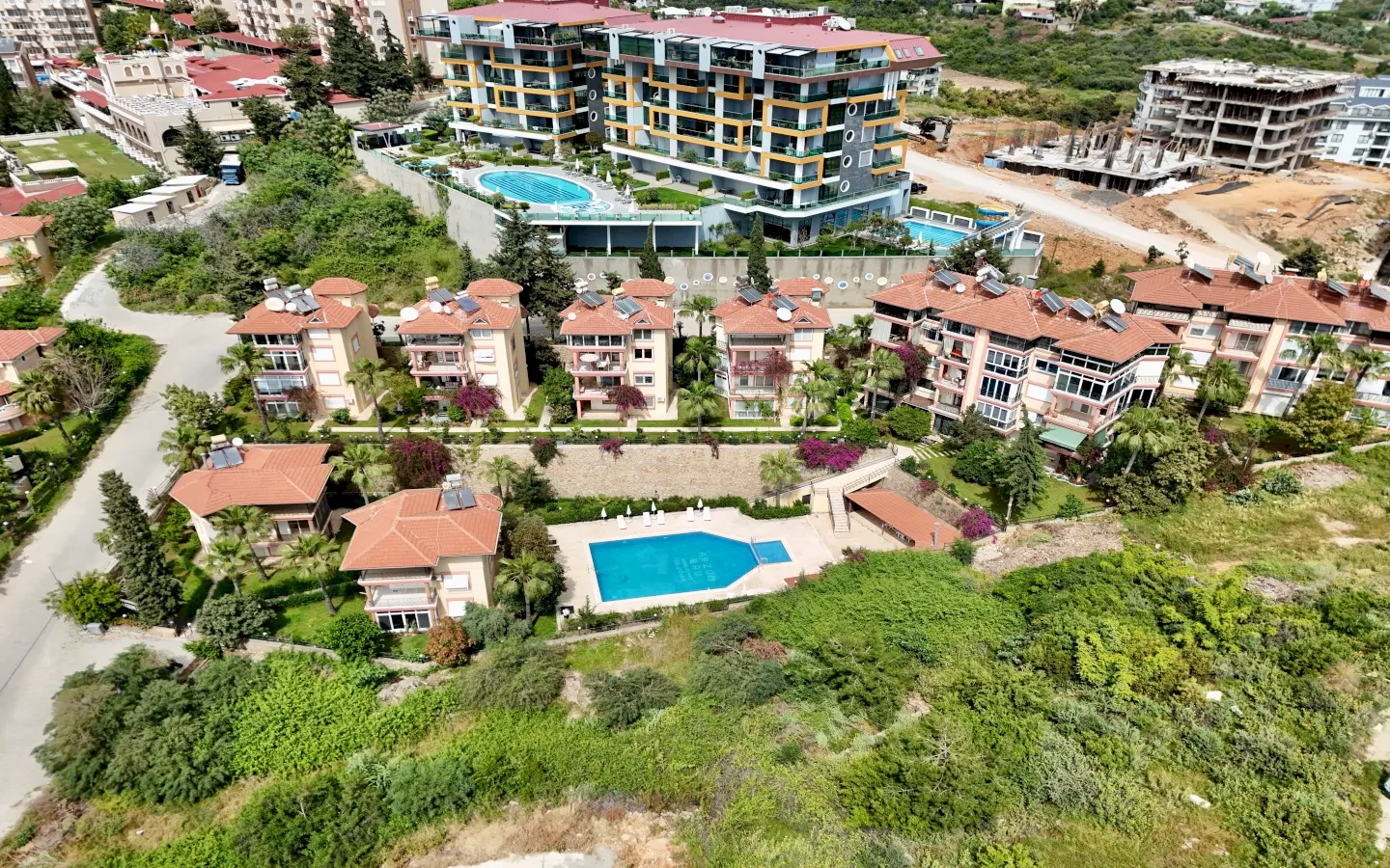 Penthouse-Wohnung mit Poolblick in Kestel zu verkaufen