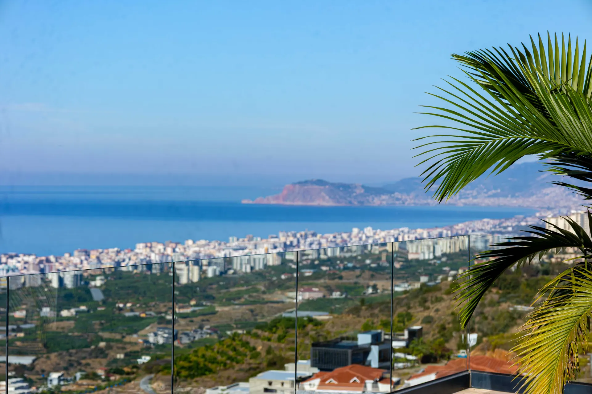 Antalya Alanya'da Satılık 3+1 Müstakil Villa
