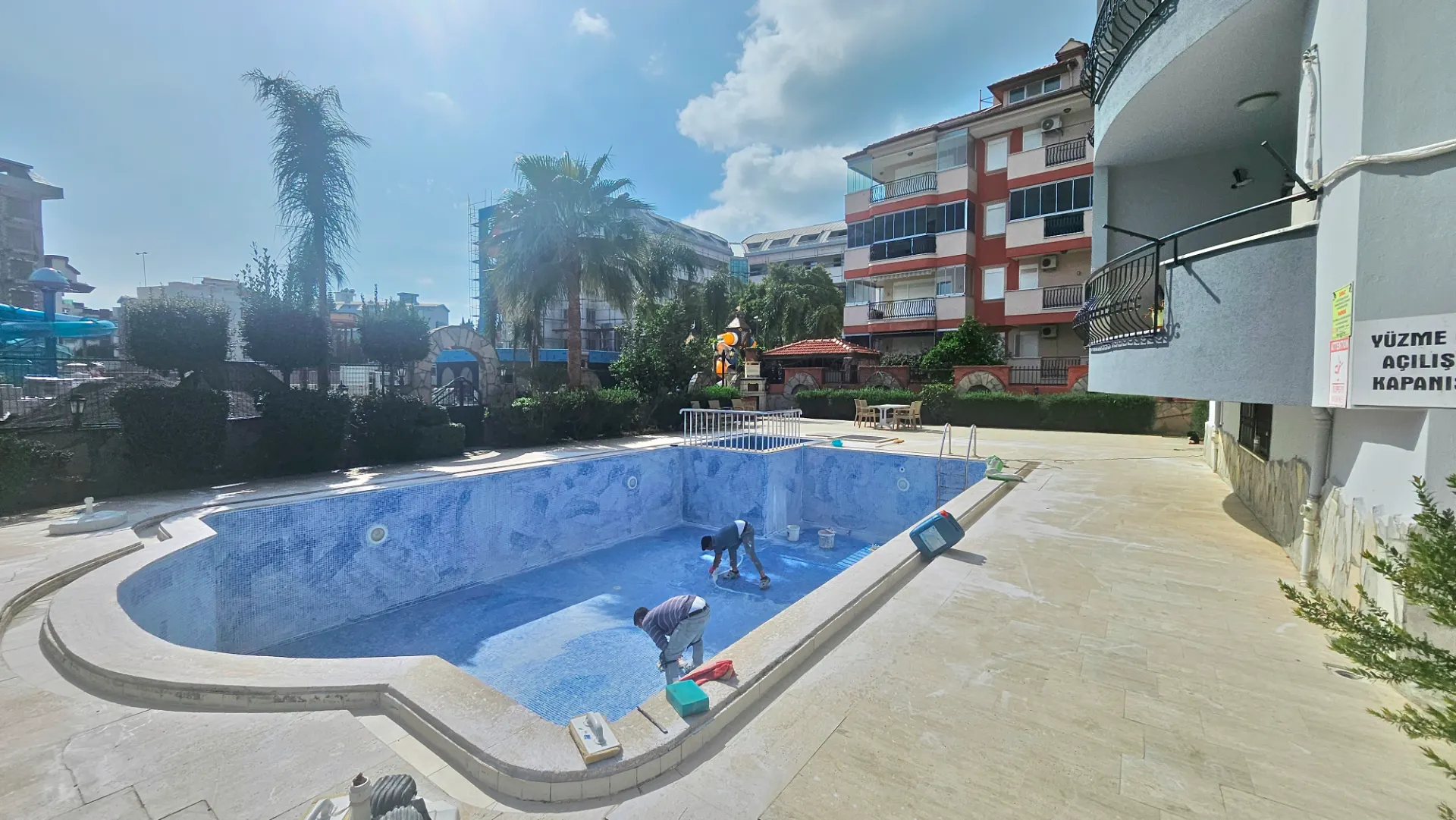 Alanya Oba Gül Sitesinde 2+1 Satılık Daire