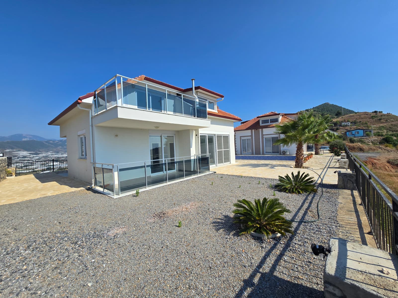 Antalya Gazipaşa'da Satılık Müstakil 1 Villa Fiyatına 2 Villa.