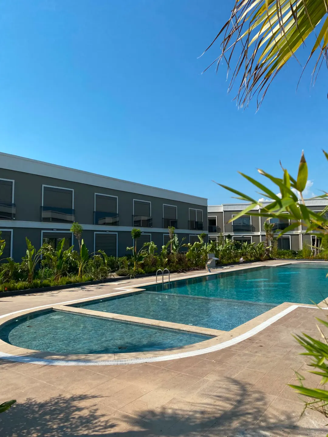 Antalya Serik Yukarıkocayatak'ta Serenity Premium Sitesi'nde Havuz Cepheli 2+1 Dubleks