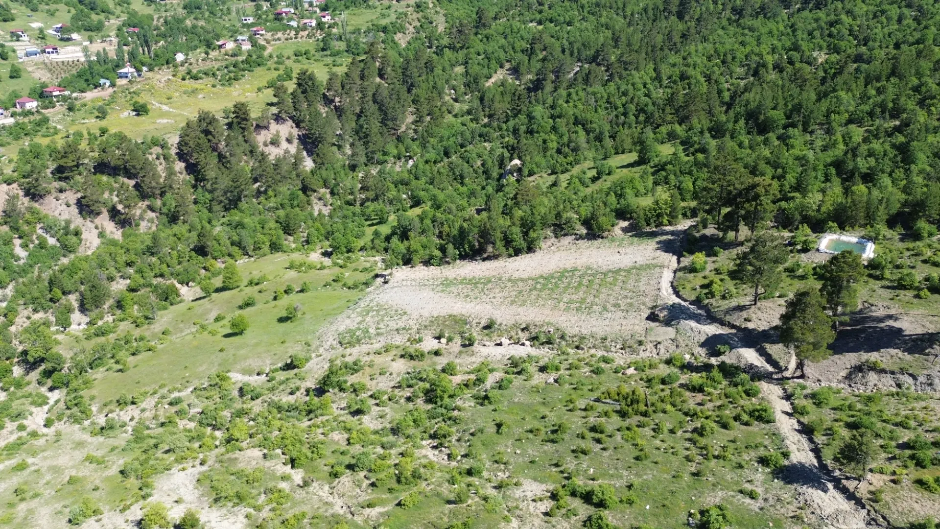 Alanya nın en güzel yaylasında bulunan hazır kurulu bahçemiz satılıktır