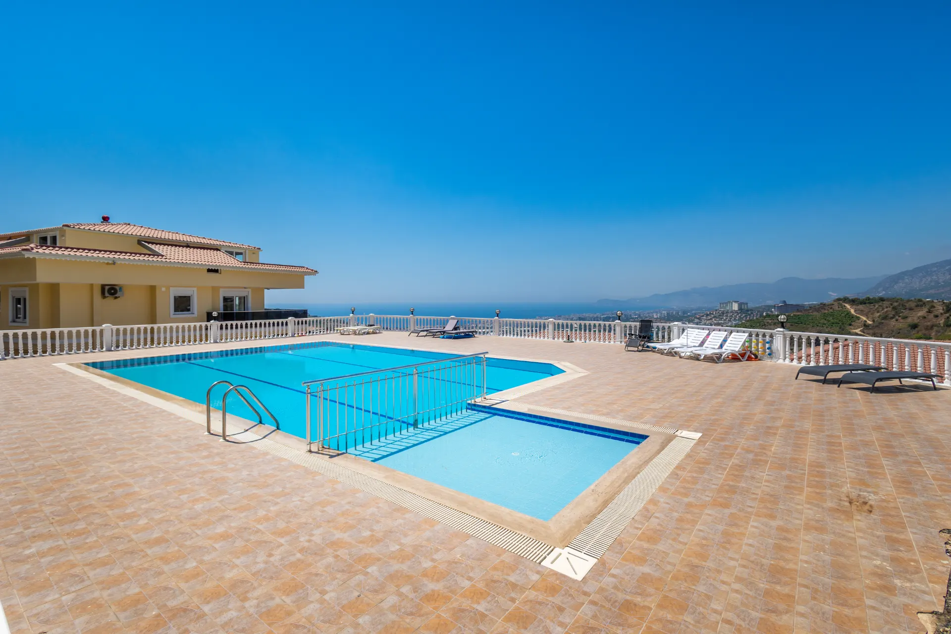 Antalya Alanya Kargıcak'ta Satılık 3+1 Daire Deniz Manzaralı