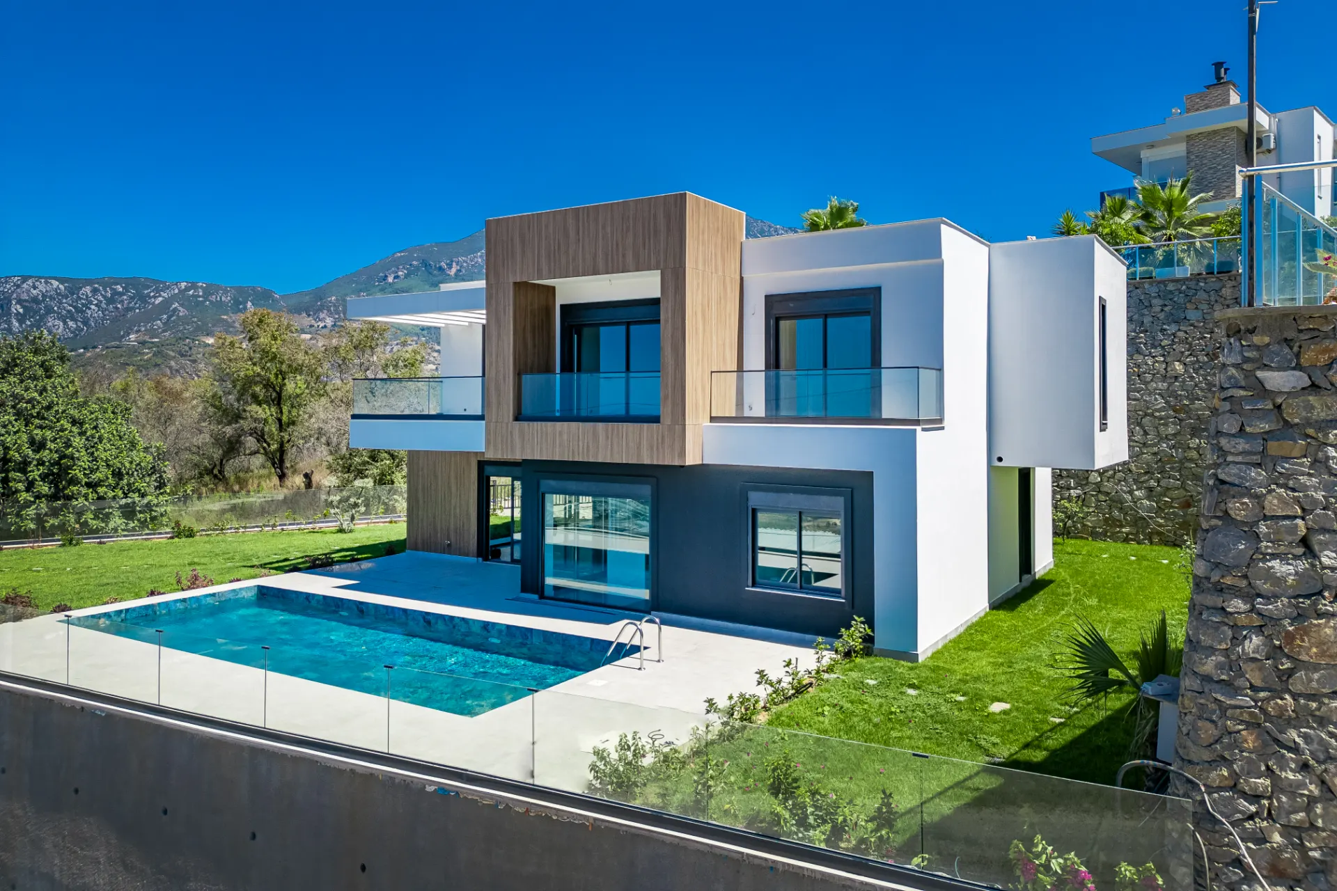 Antalya Alanya'da Satılık Müstakil Villa