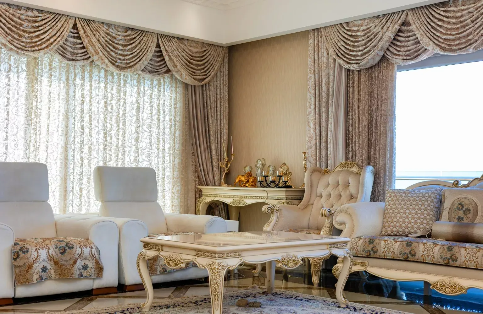 Alanya, Mahmutlar satılık 3+1 ayrı mutfak kral daire
