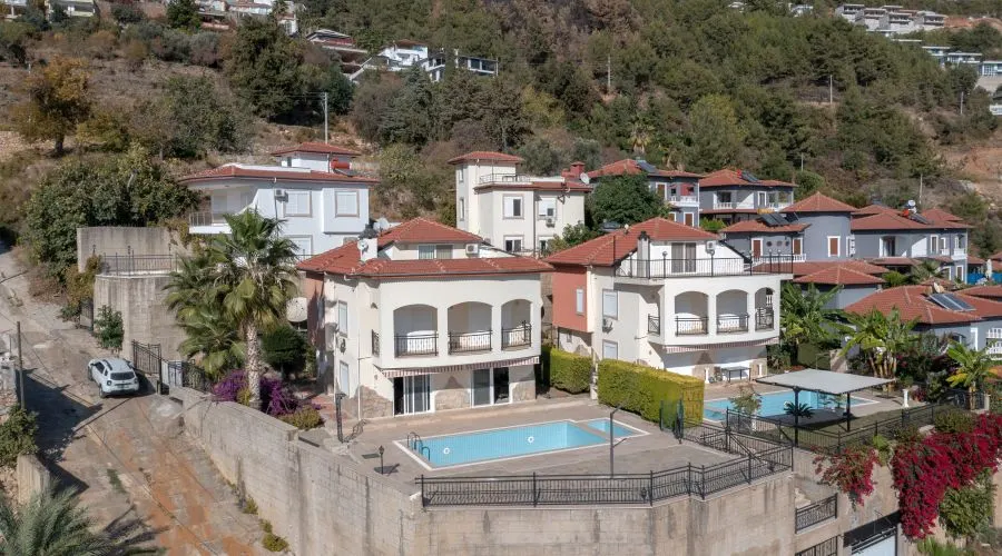 Deniz manzaralı 4+1 Villa Tepe Mahallesi