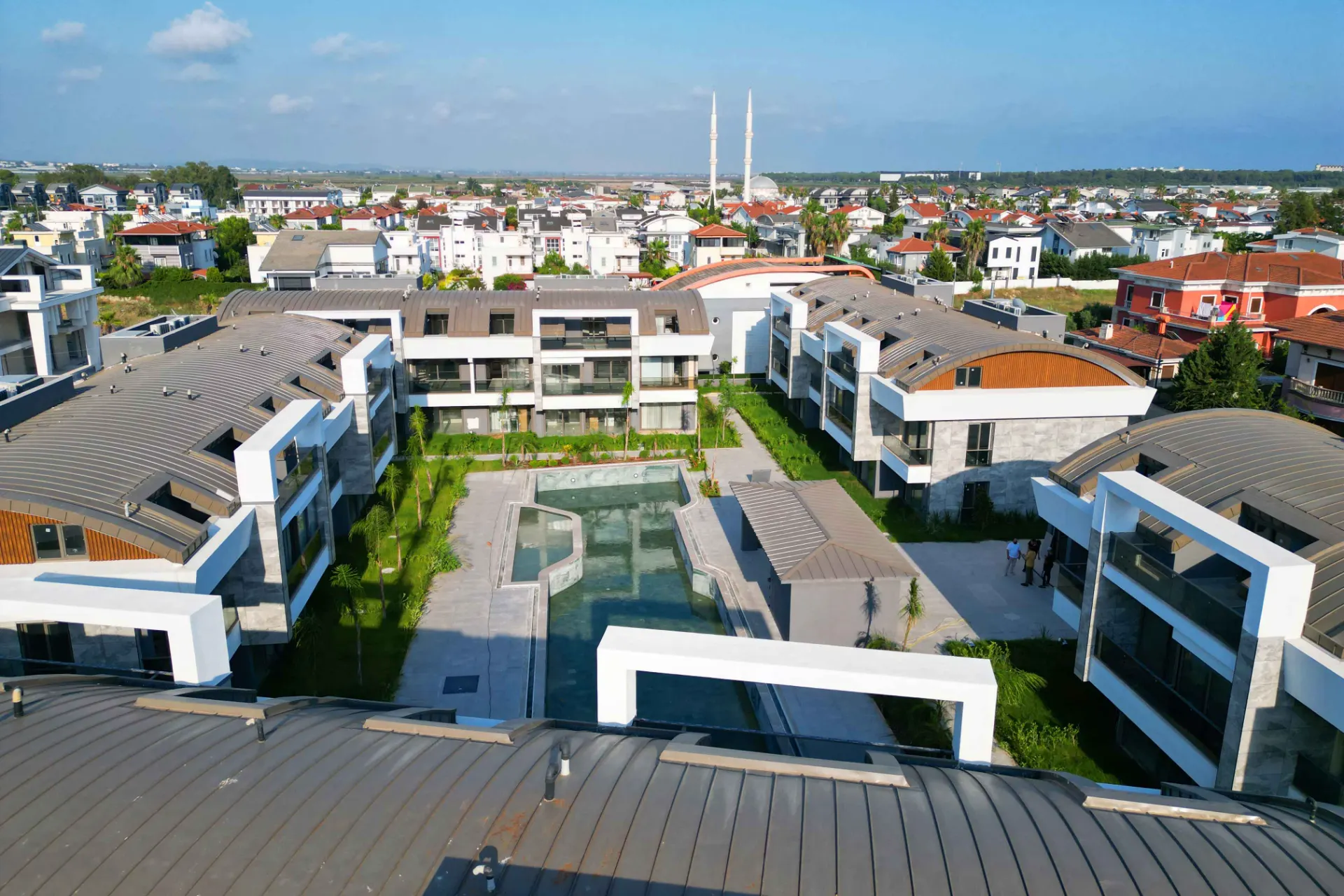Antalya Belek'te Eşyalı Satılık 1+1 Daire Turizm Kiralamasına Uygun Yüksek Getiri Fırsatı