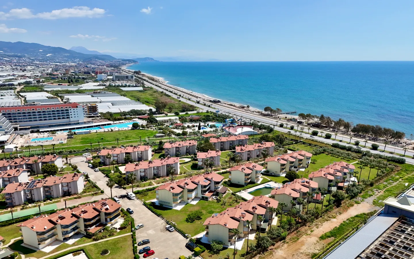 Türkler'de Satılık 3 Yatak Odalı Palm Villa