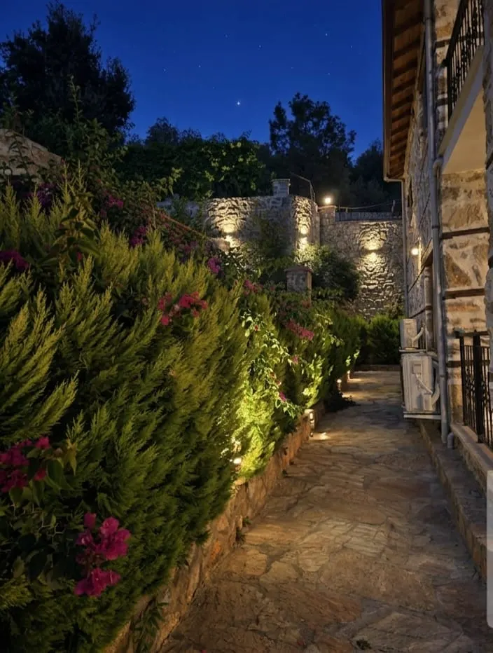 Alanya / Kargıcak Mah 3+1 Dogal Taş Villa