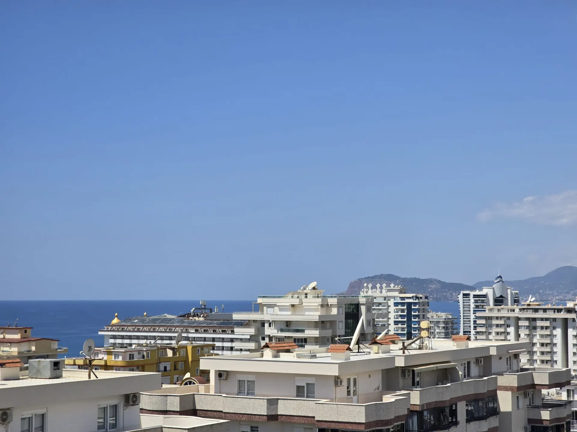 Alanya Mahmutlarda Satılık  Deniz Manzaralı 4+1 Dublex Daire