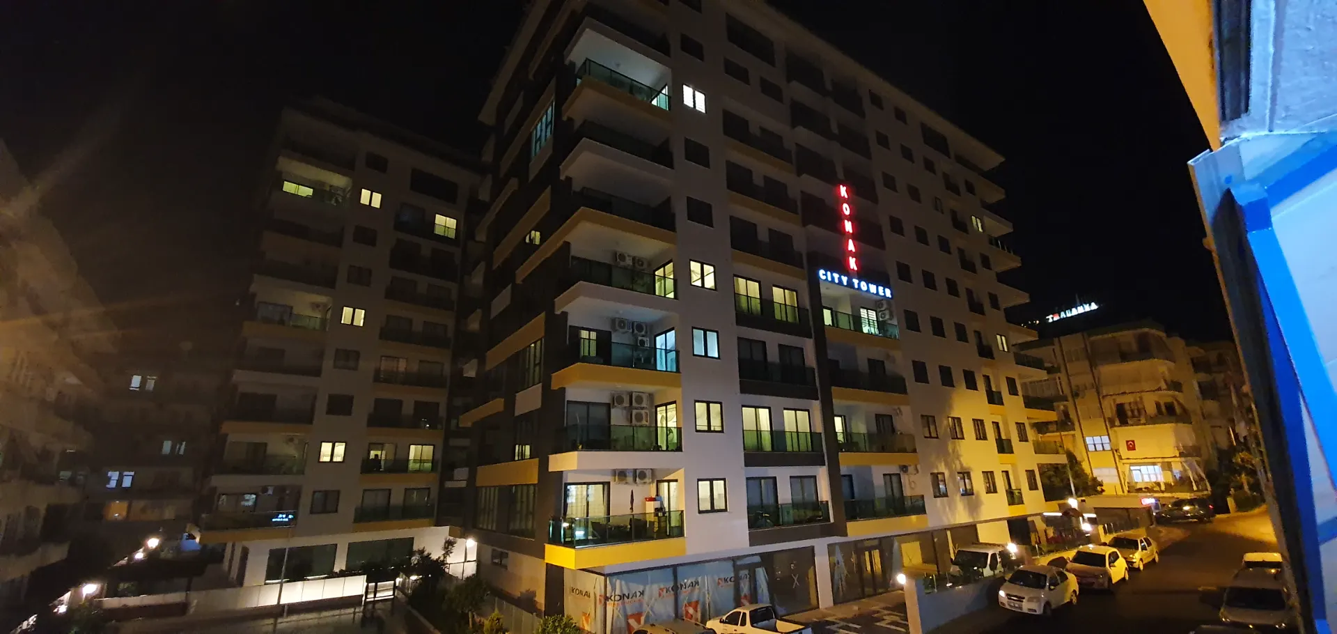 ALANYA MERKEZ'DE SİTE İÇERİSİNDE 2+1 DAİRE