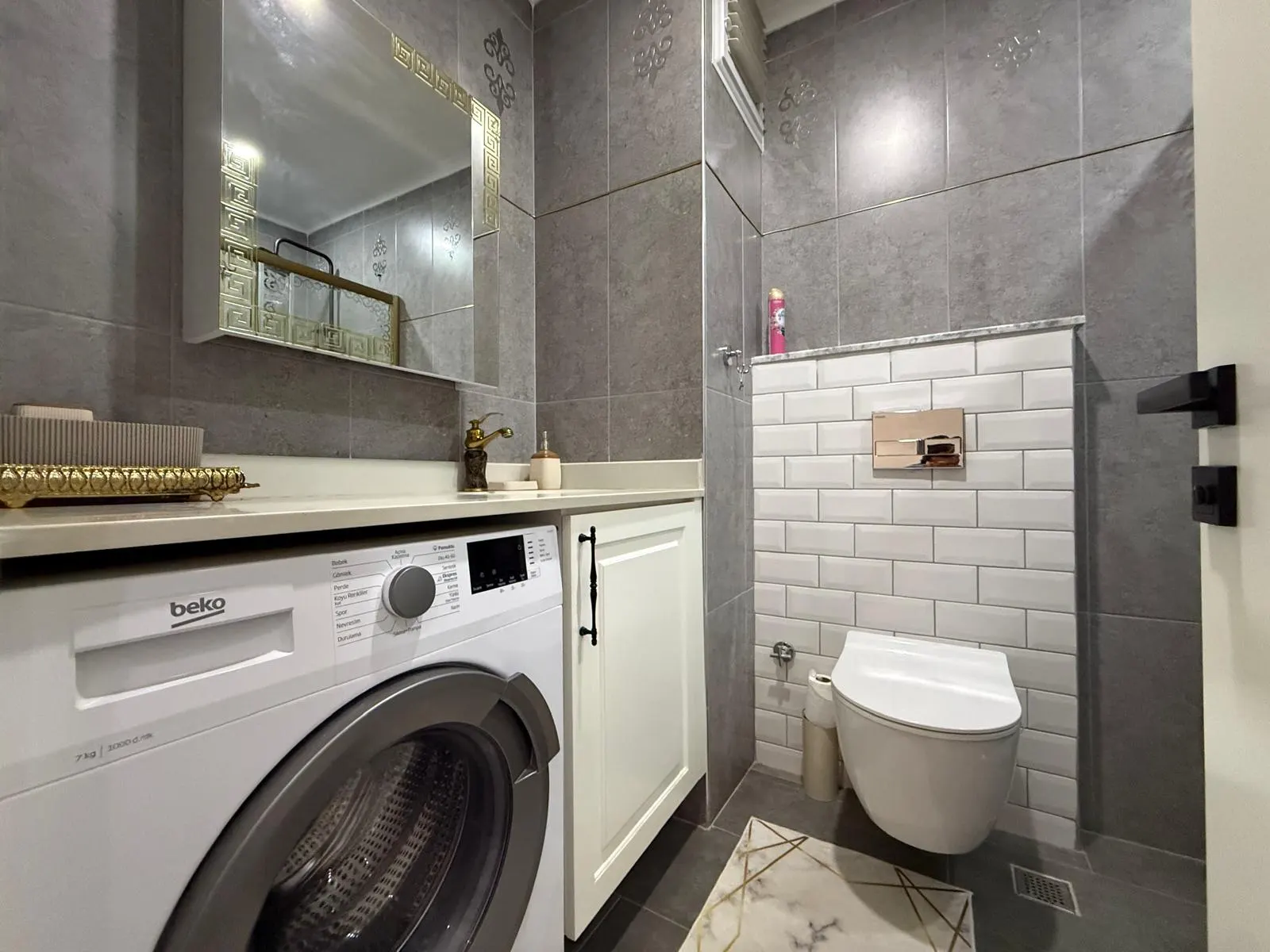 Oba'da Site içerisinde 2+1 eşyalı daire
