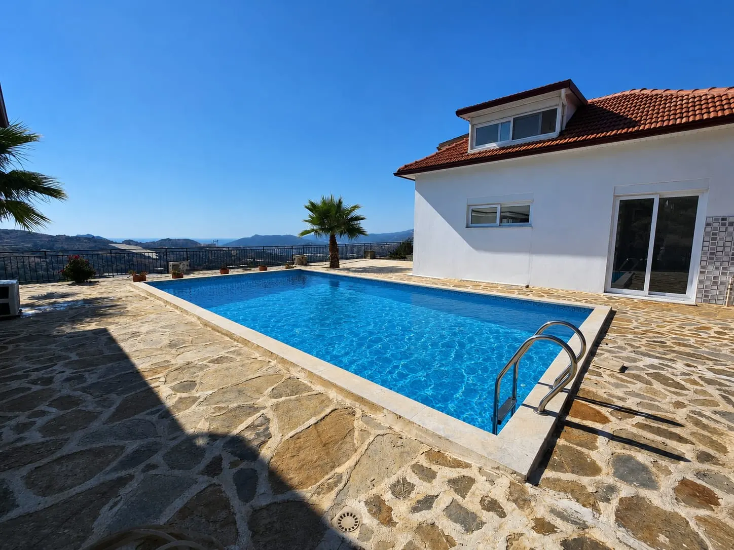 Villa independiente en venta en Antalya Gazipaşa