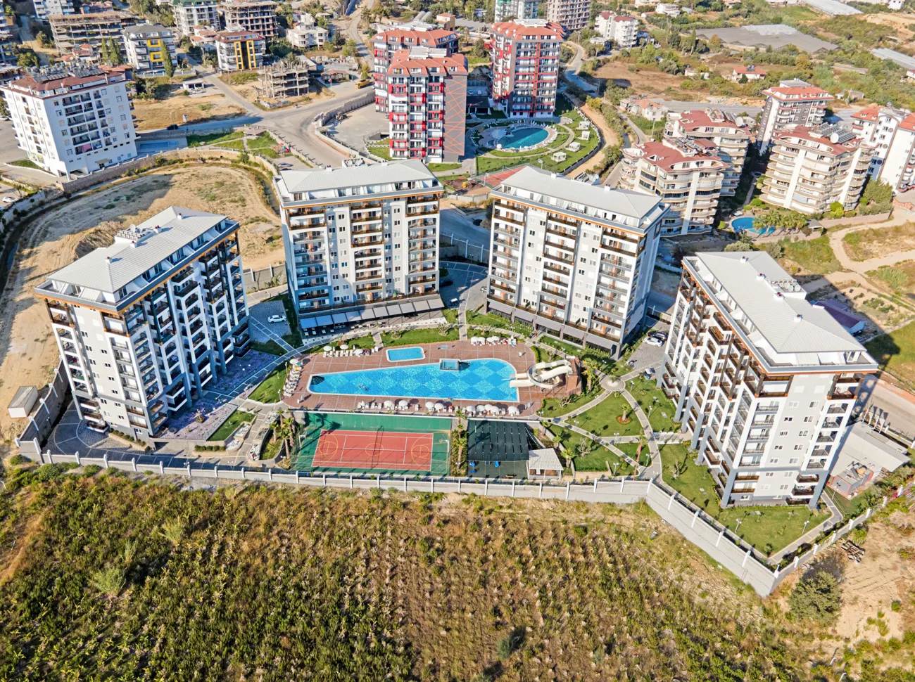 Emerald Paradise’ta Havuz Manzaralı 1+1 Daire