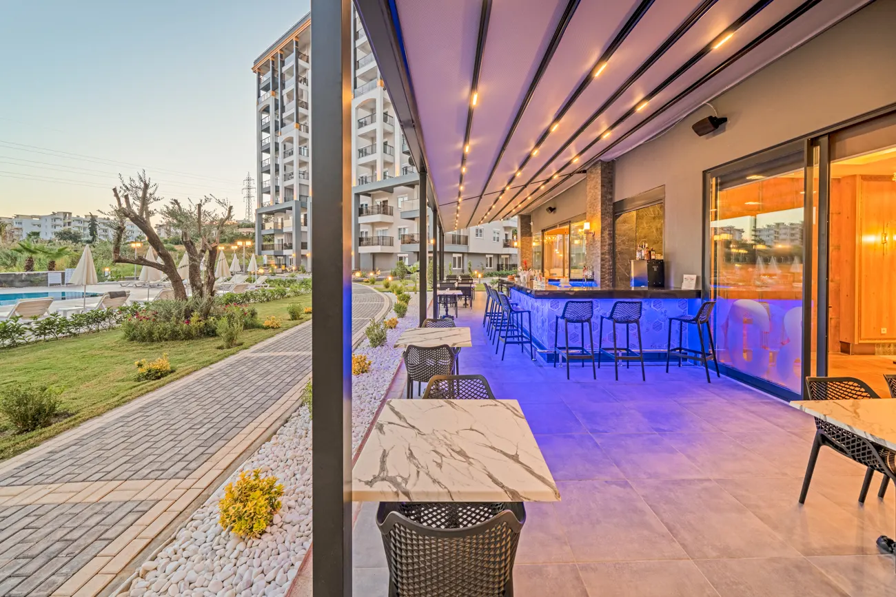 Emerald Paradise’ta Havuz Manzaralı 1+1 Daire