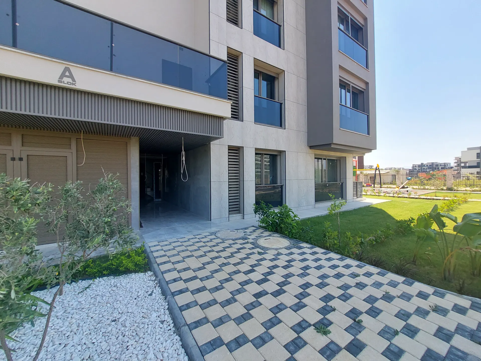Aksu Altıntaş'ta Oturuma Hazır Site İçerisinde 2+1 Satılık Daire