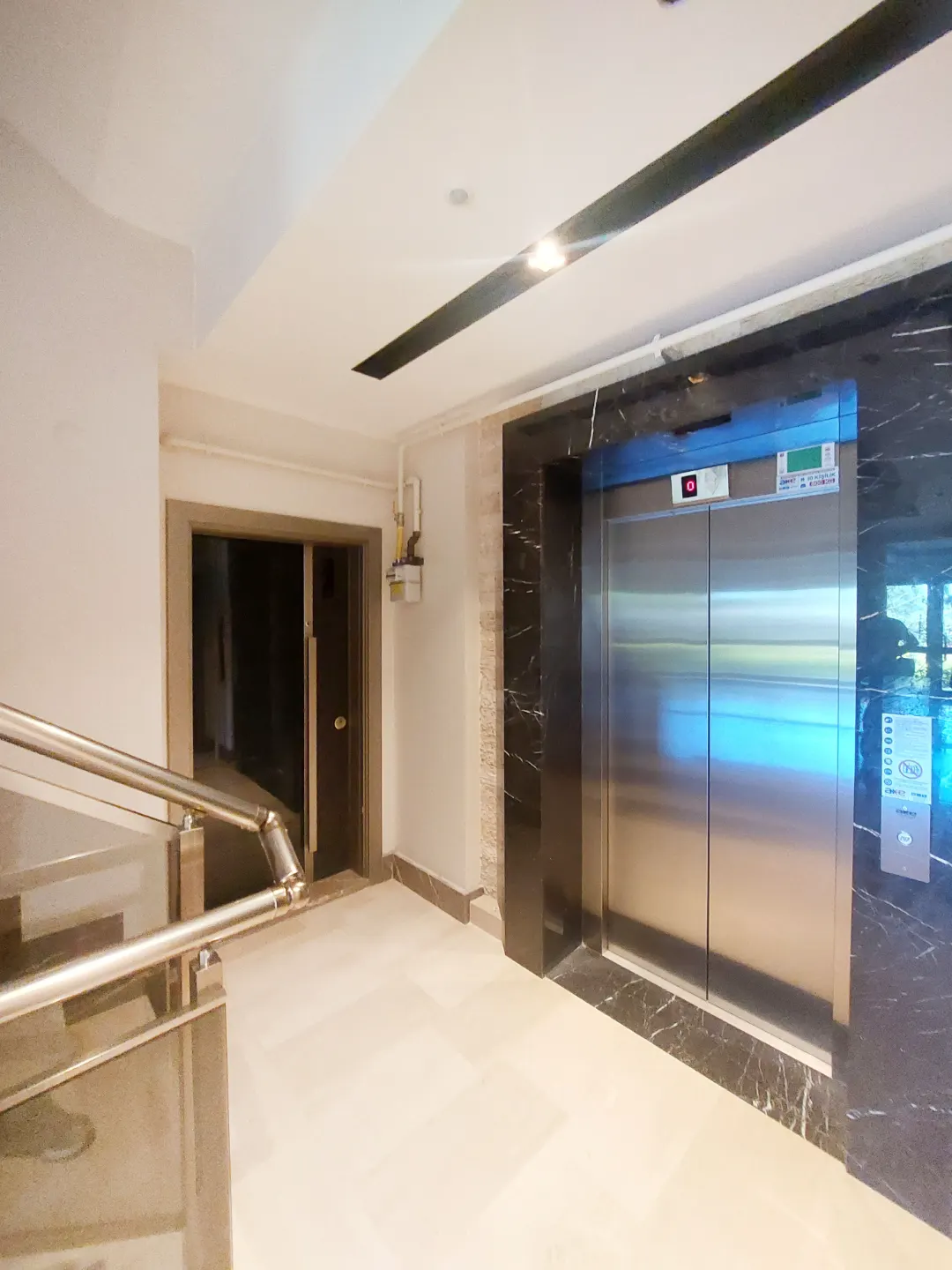 DÖŞEMEALTI ALTINKALEDE EŞYALI MASRAFSIZ 3+1 LÜKS DAİRE