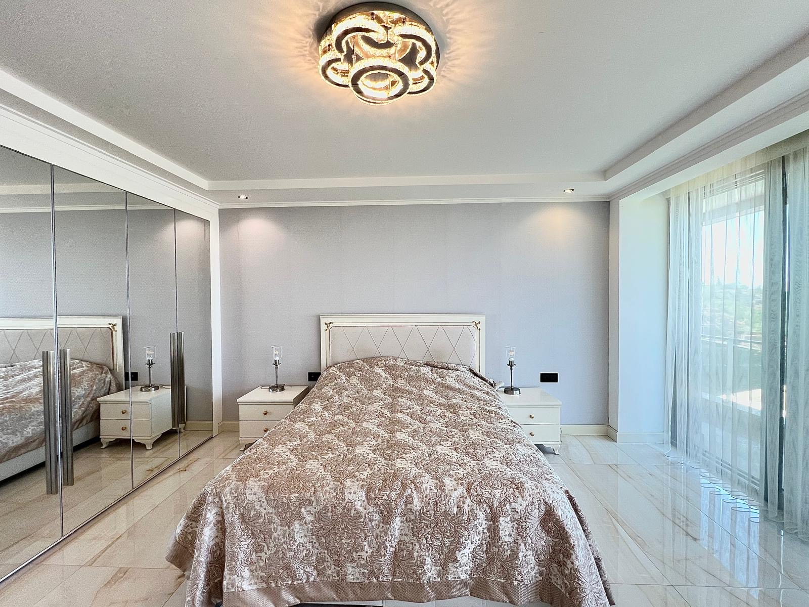 Antalya Alanya'da Satılık Lüks Villa