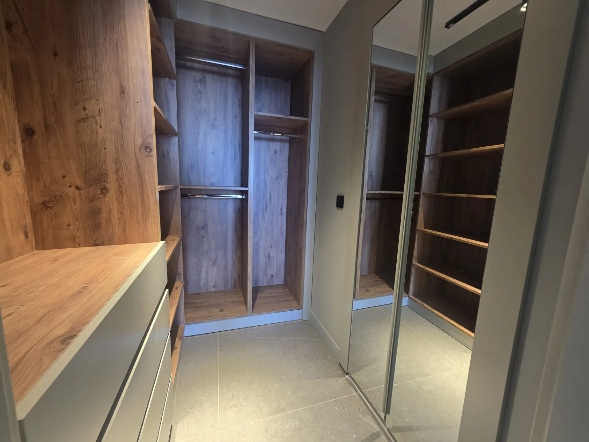 ALANLI DOĞUMAK TOWER'DA YÜKSEK KREDİLİ 3+1 LOFT ULTRALÜKS DAİRE
