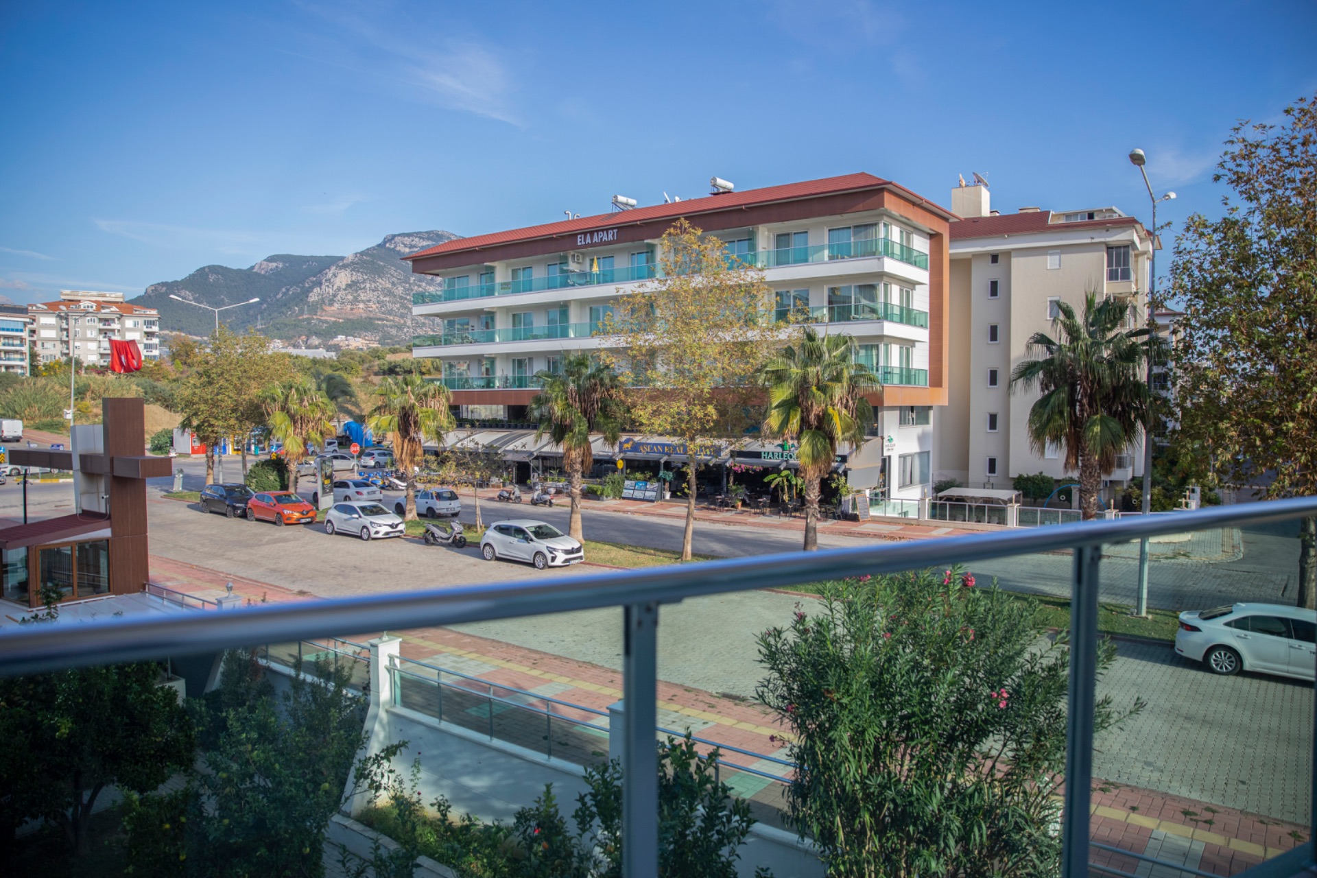 ALANYA KESTEL DENIZE SIFIR SATILIK 2 + 1 GENIŞ DAIRE