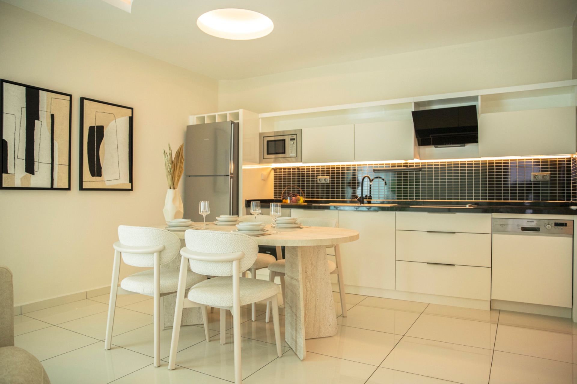 ALANYA KESTEL DENIZE SIFIR SATILIK 2 + 1 GENIŞ DAIRE