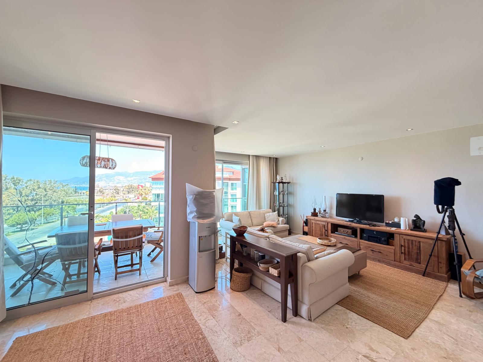 Antalya Kestel'de Denize Sıfır Satılık Dubleks Daire