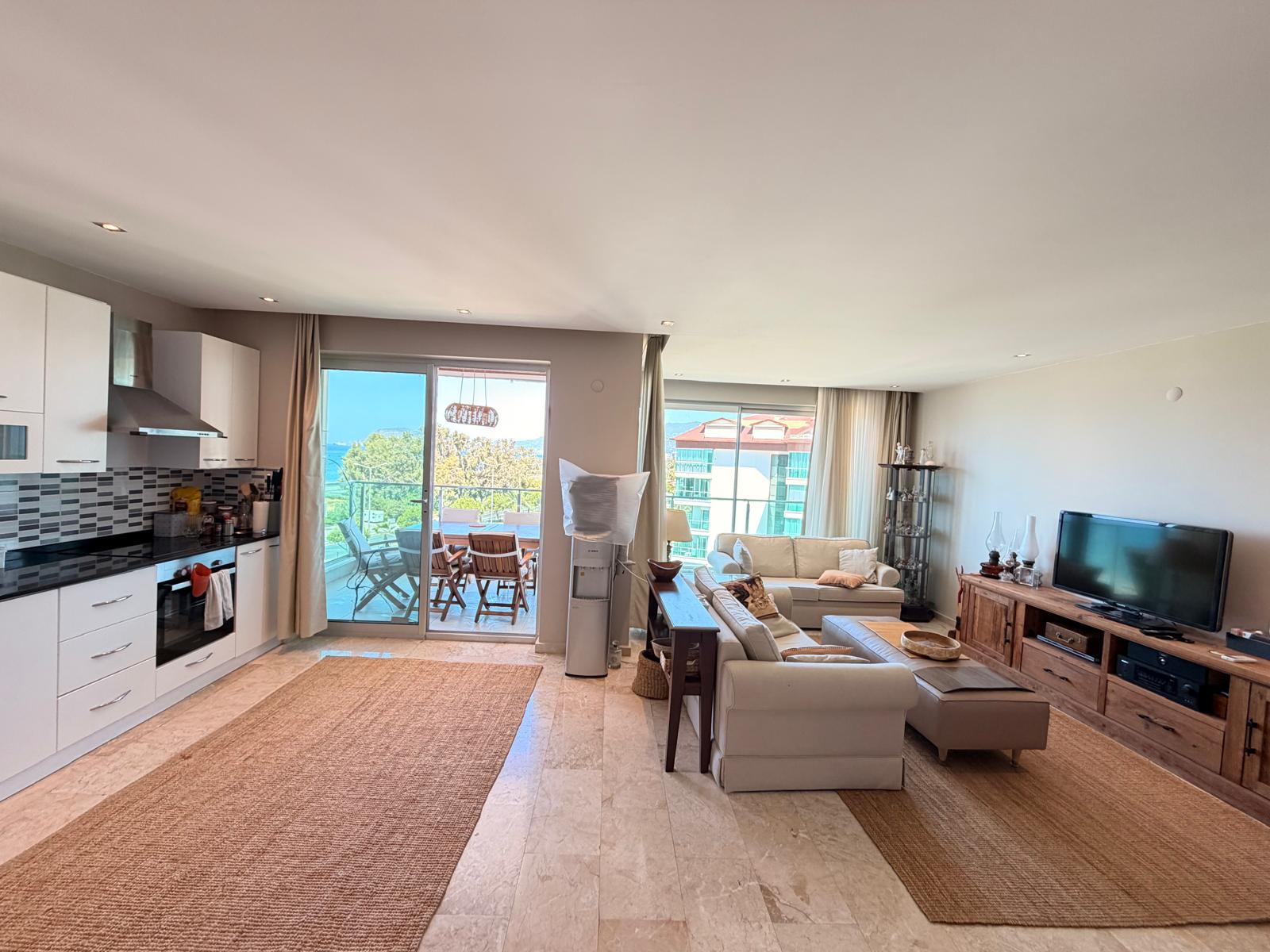 Antalya Kestel'de Denize Sıfır Satılık Dubleks Daire