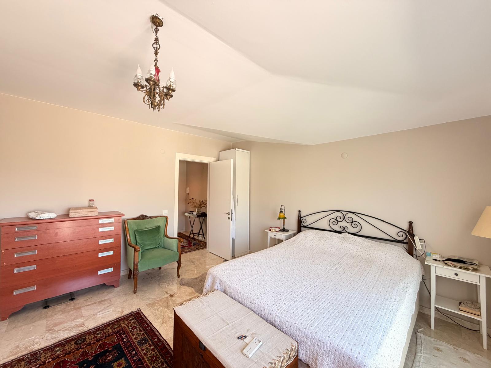 Antalya Kestel'de Denize Sıfır Satılık Dubleks Daire