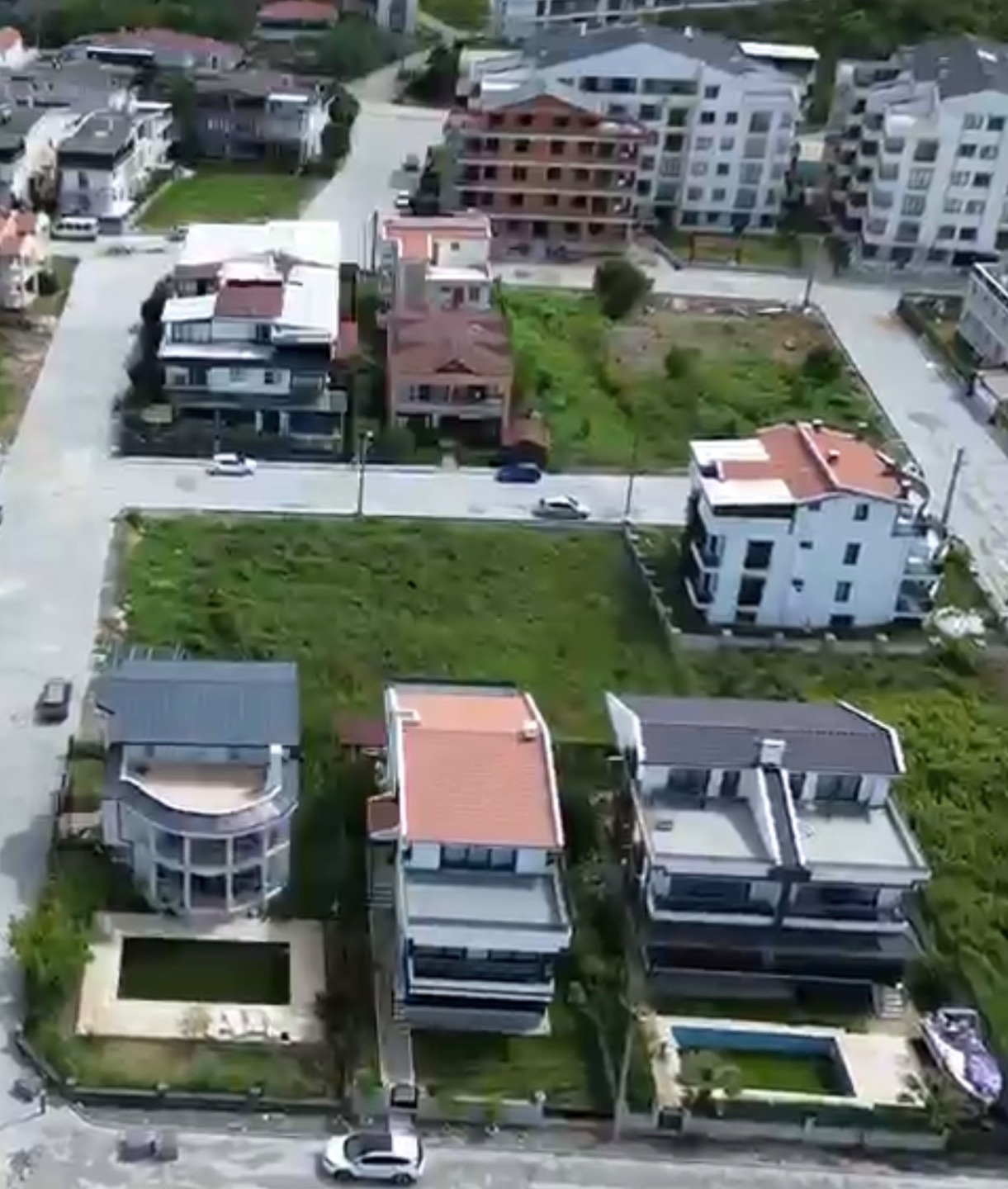 Yalova Çınarcık'ta Teşvikiye Satılık Villa İmarlı Arsa