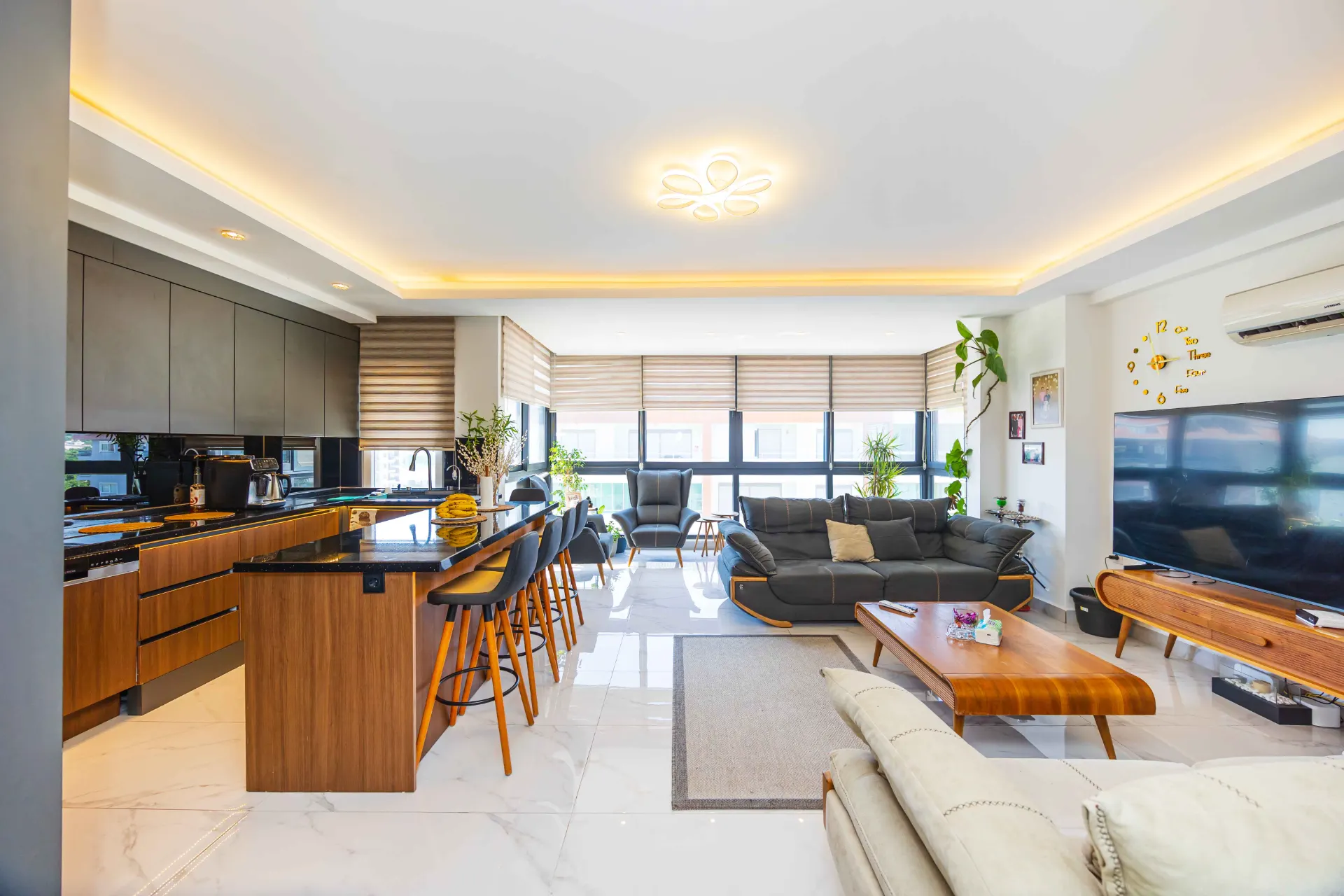 Lüks 4+1 Daire Satılık Alanya Deniz Manzaralı
