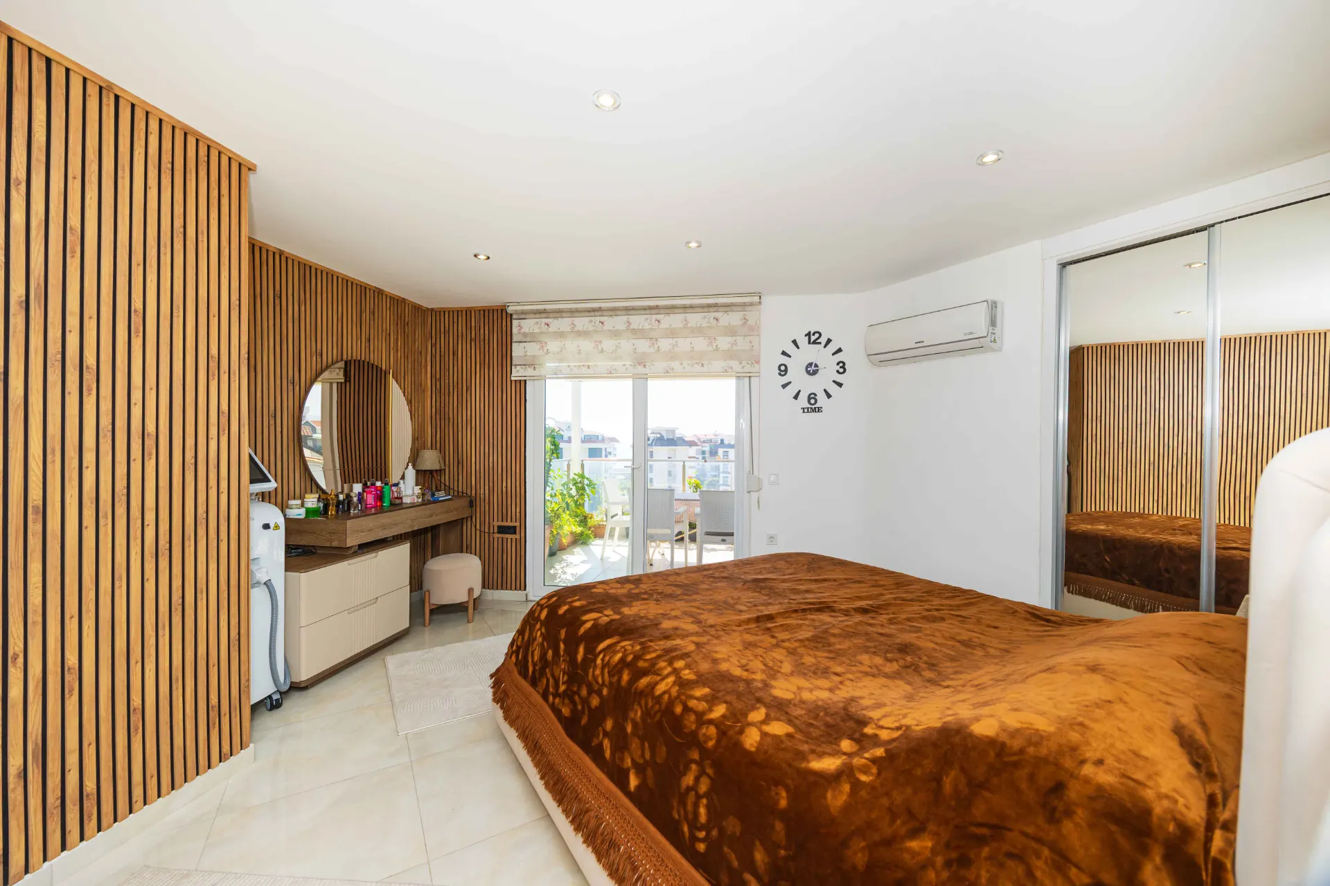 Lüks 4+1 Daire Satılık Alanya Deniz Manzaralı