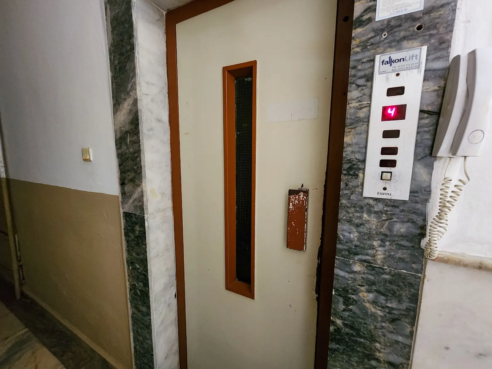 Antalya Alanya'da Satılık 2+1 Daire