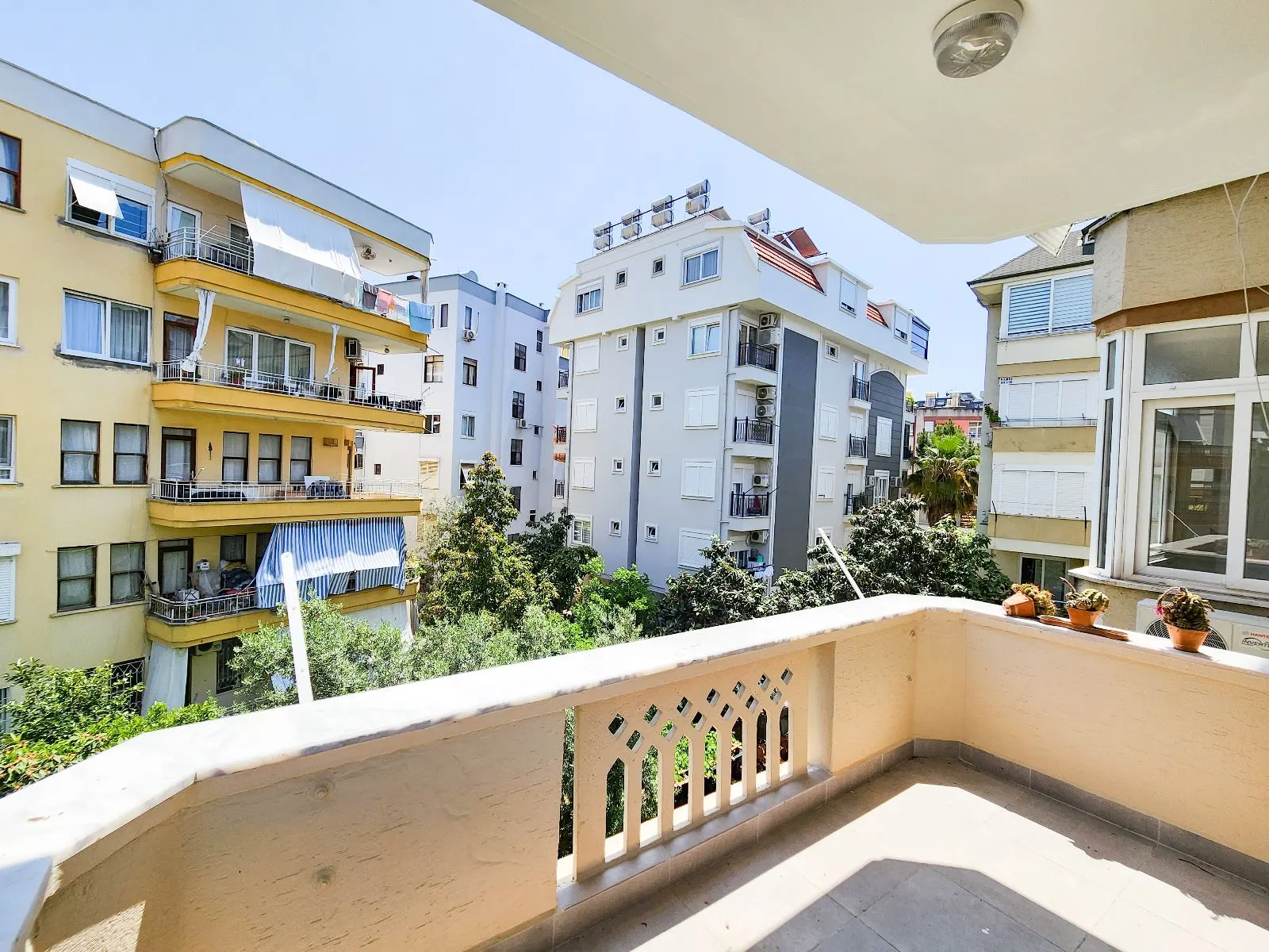 Antalya Alanya'da Satılık 2+1 Daire