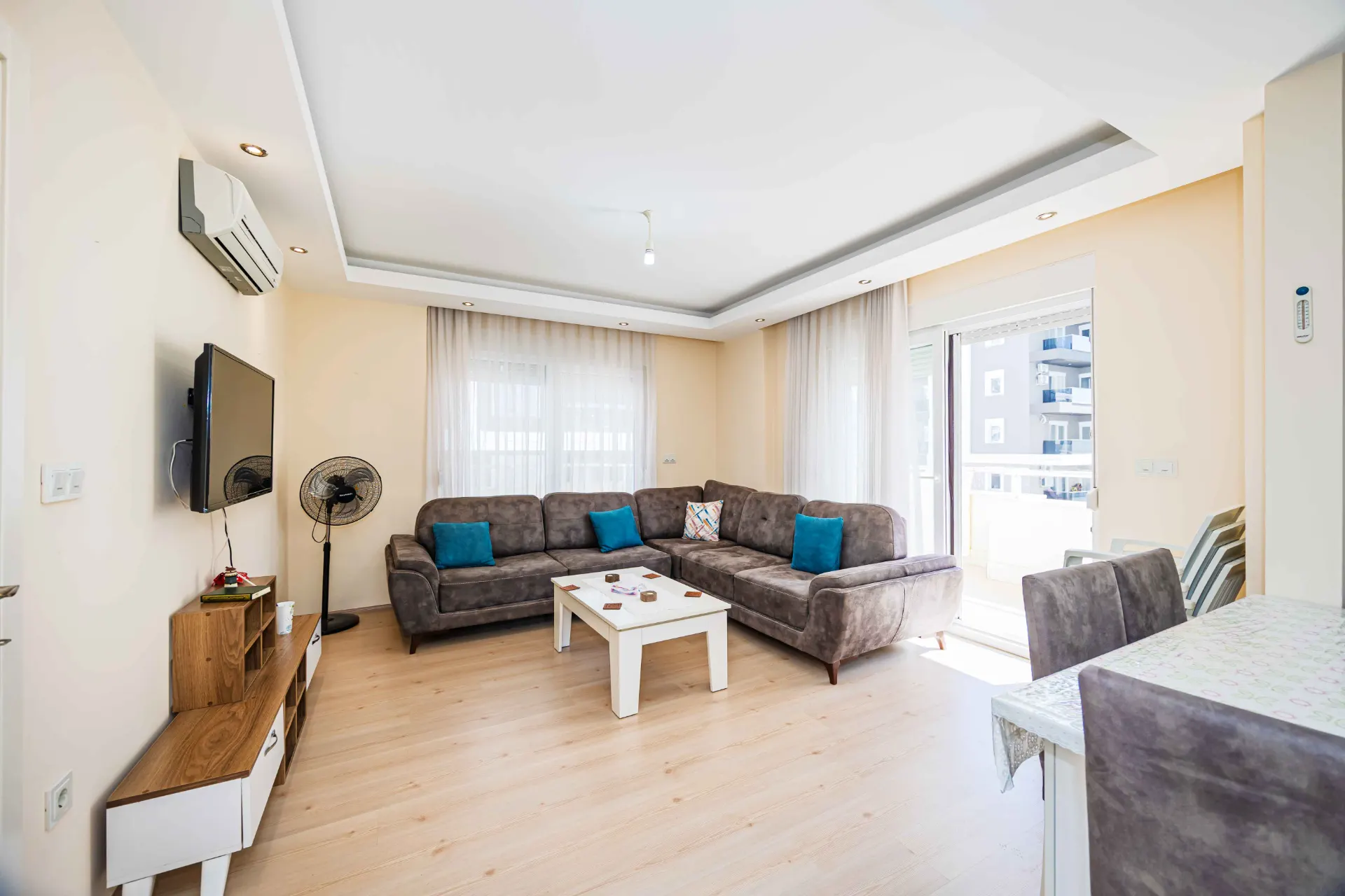 Antalya Alanya Mahmutlar'da Satılık 2+1 Daire