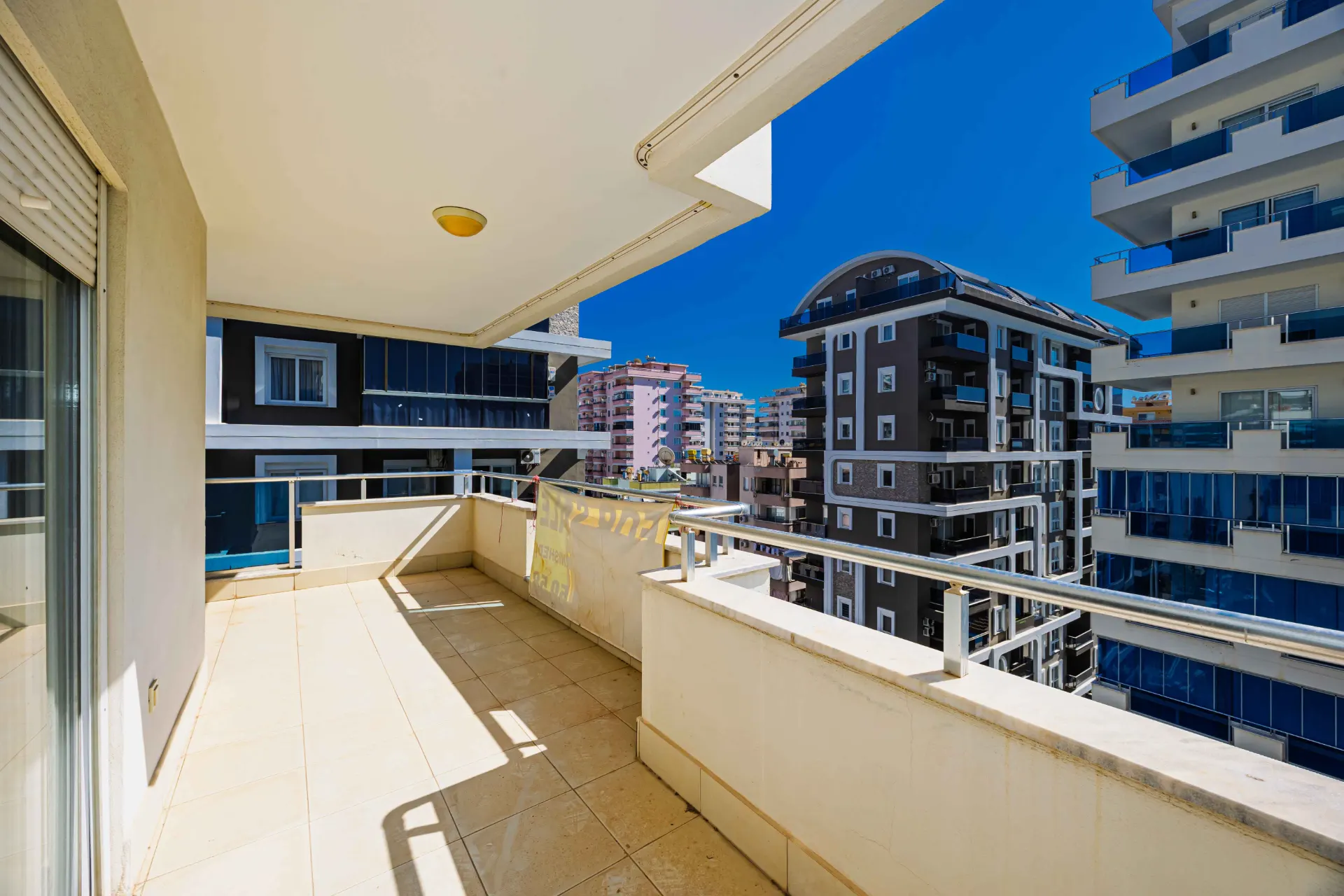 Antalya Alanya Mahmutlar'da Satılık 2+1 Daire