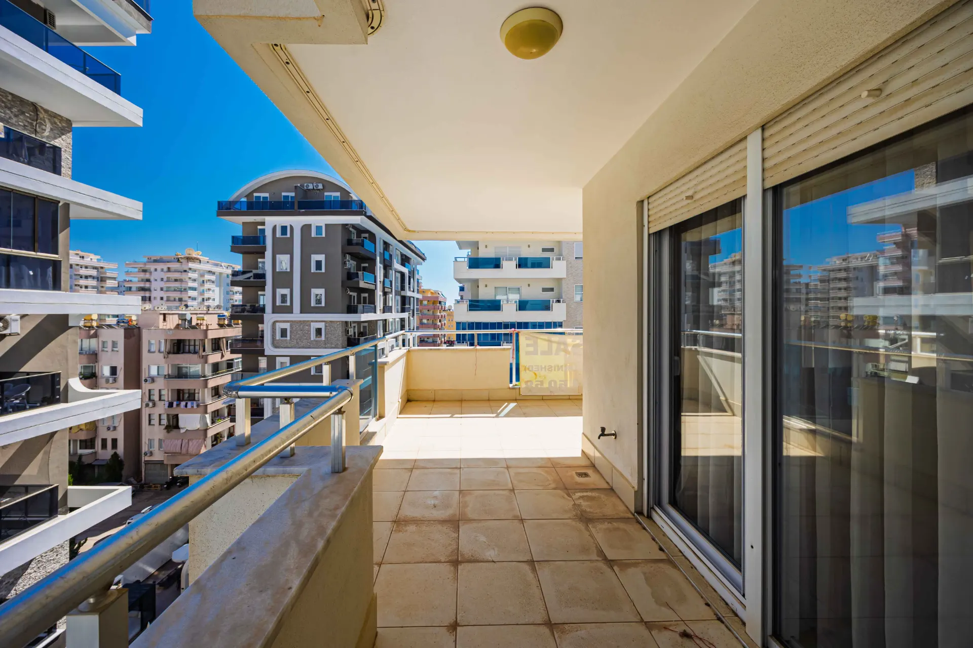 Antalya Alanya Mahmutlar'da Satılık 2+1 Daire