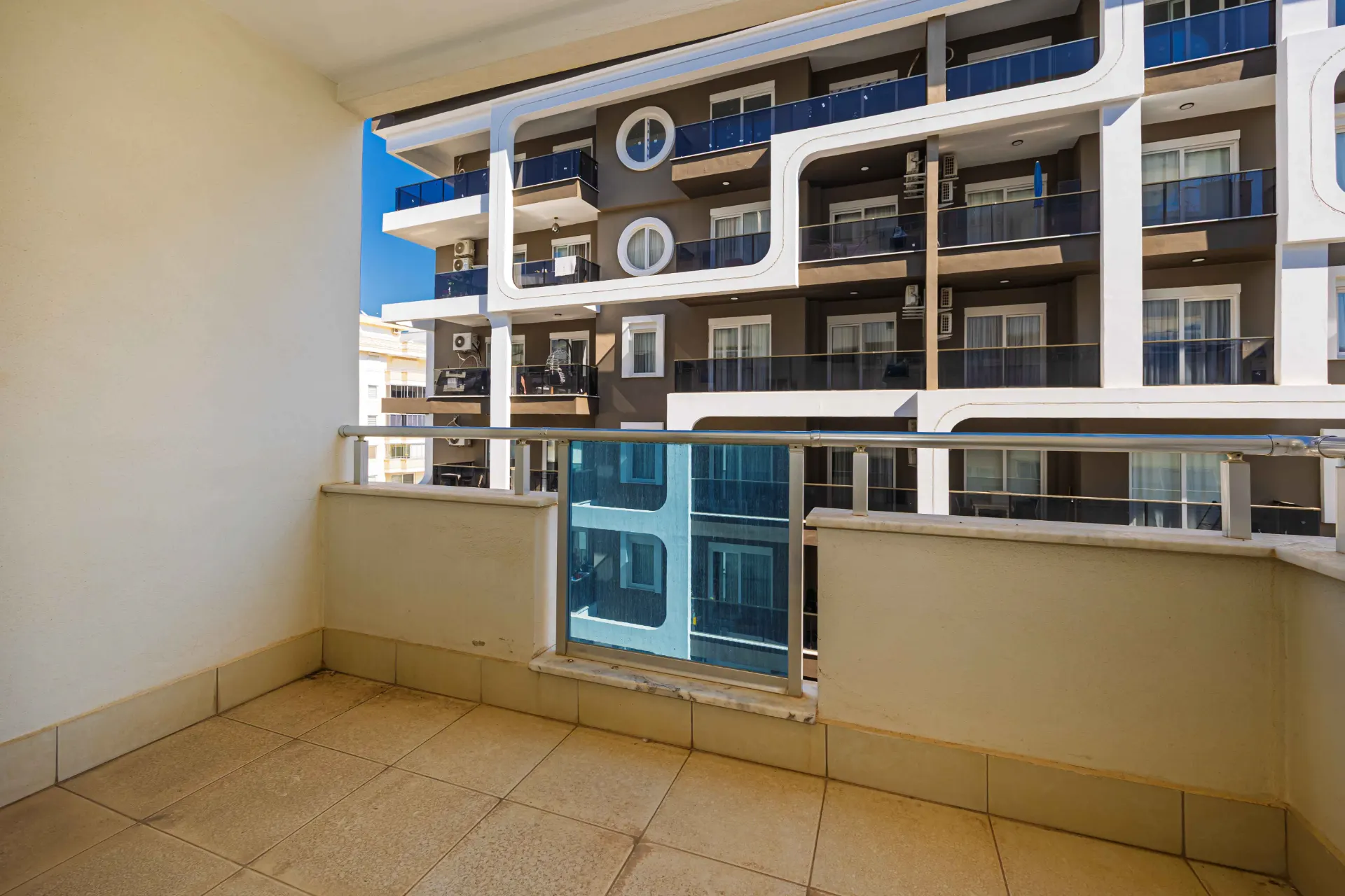Antalya Alanya Mahmutlar'da Satılık 2+1 Daire