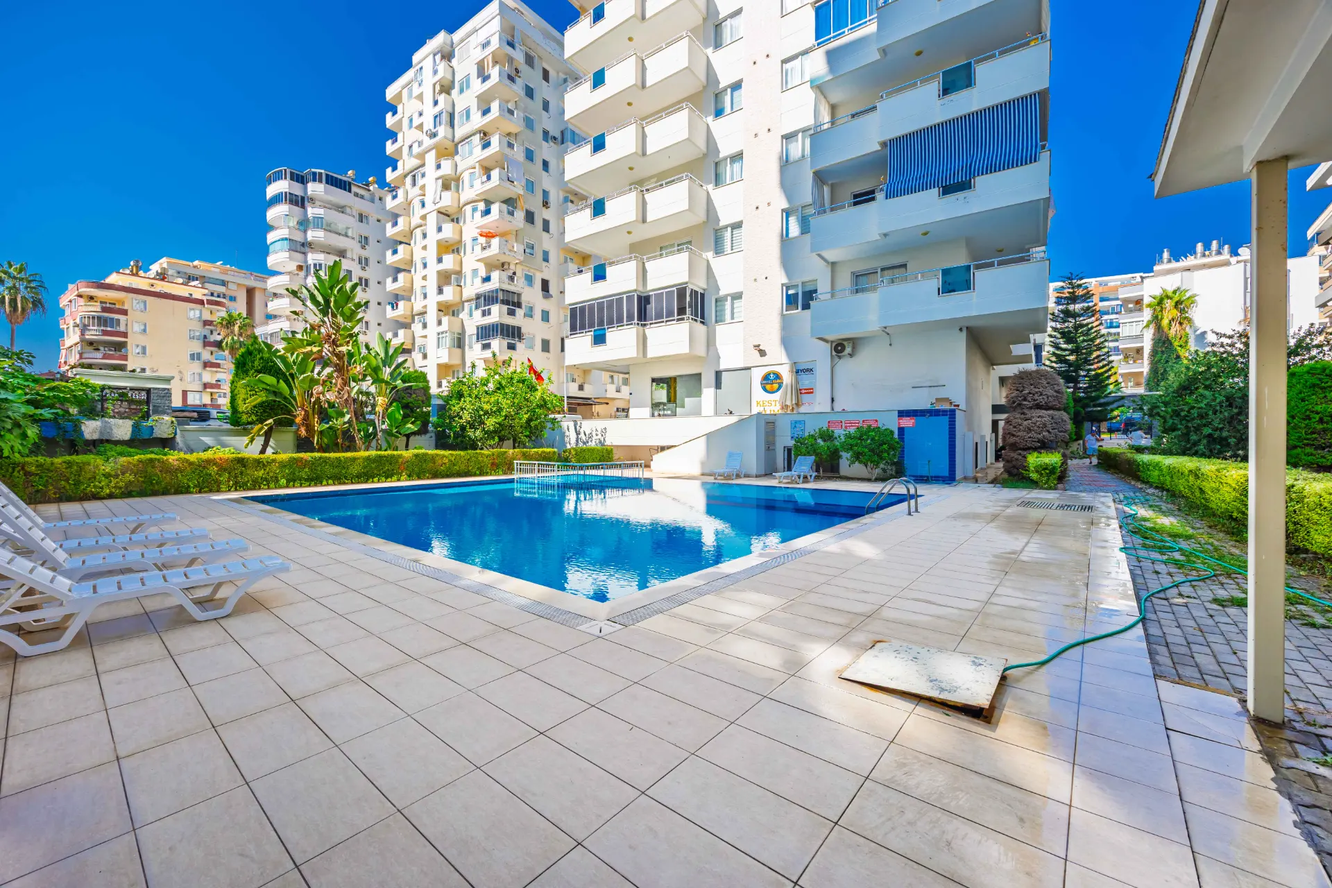 Antalya Alanya Mahmutlar'da Satılık 2+1 Daire