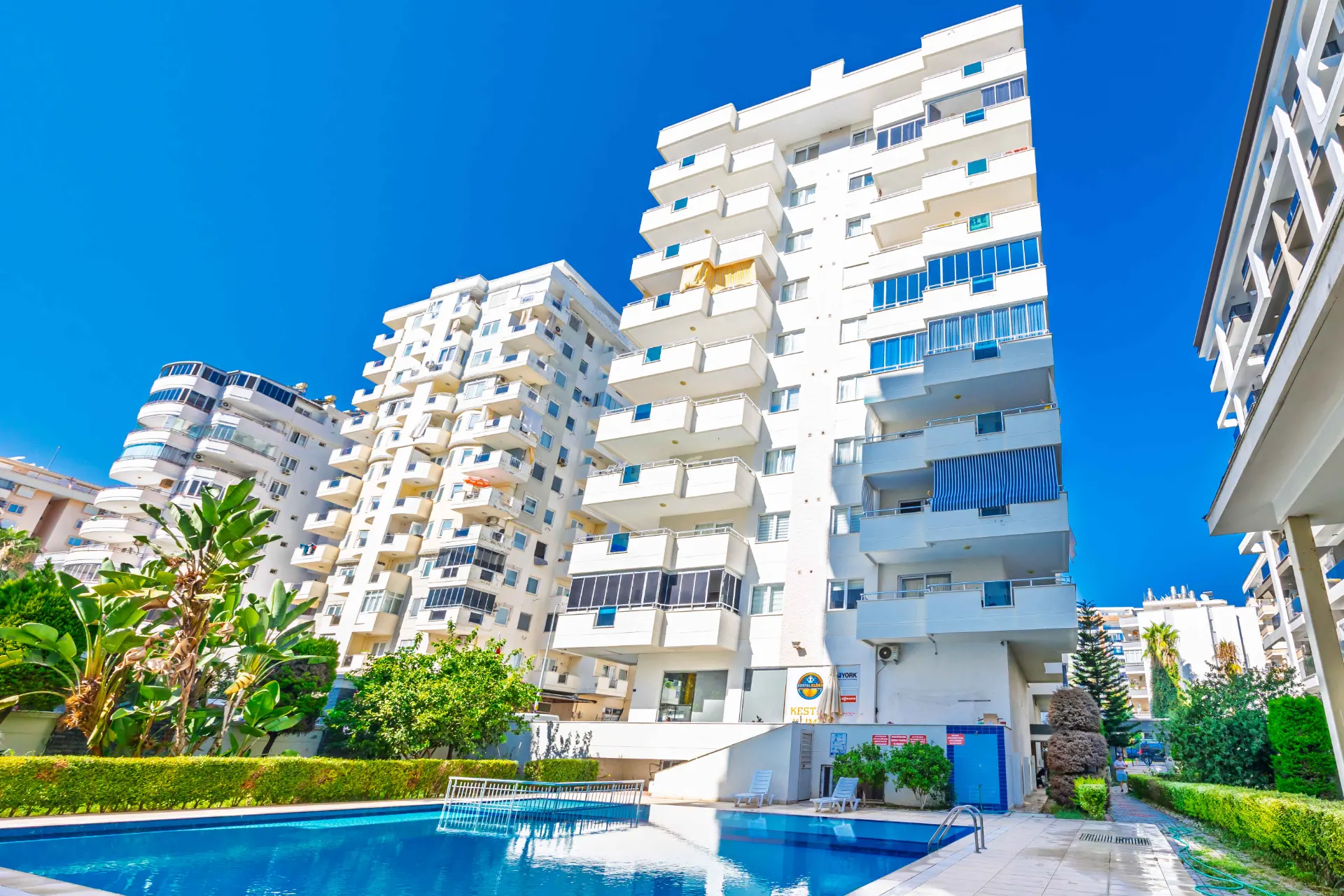 Antalya Alanya Mahmutlar'da Satılık 2+1 Daire
