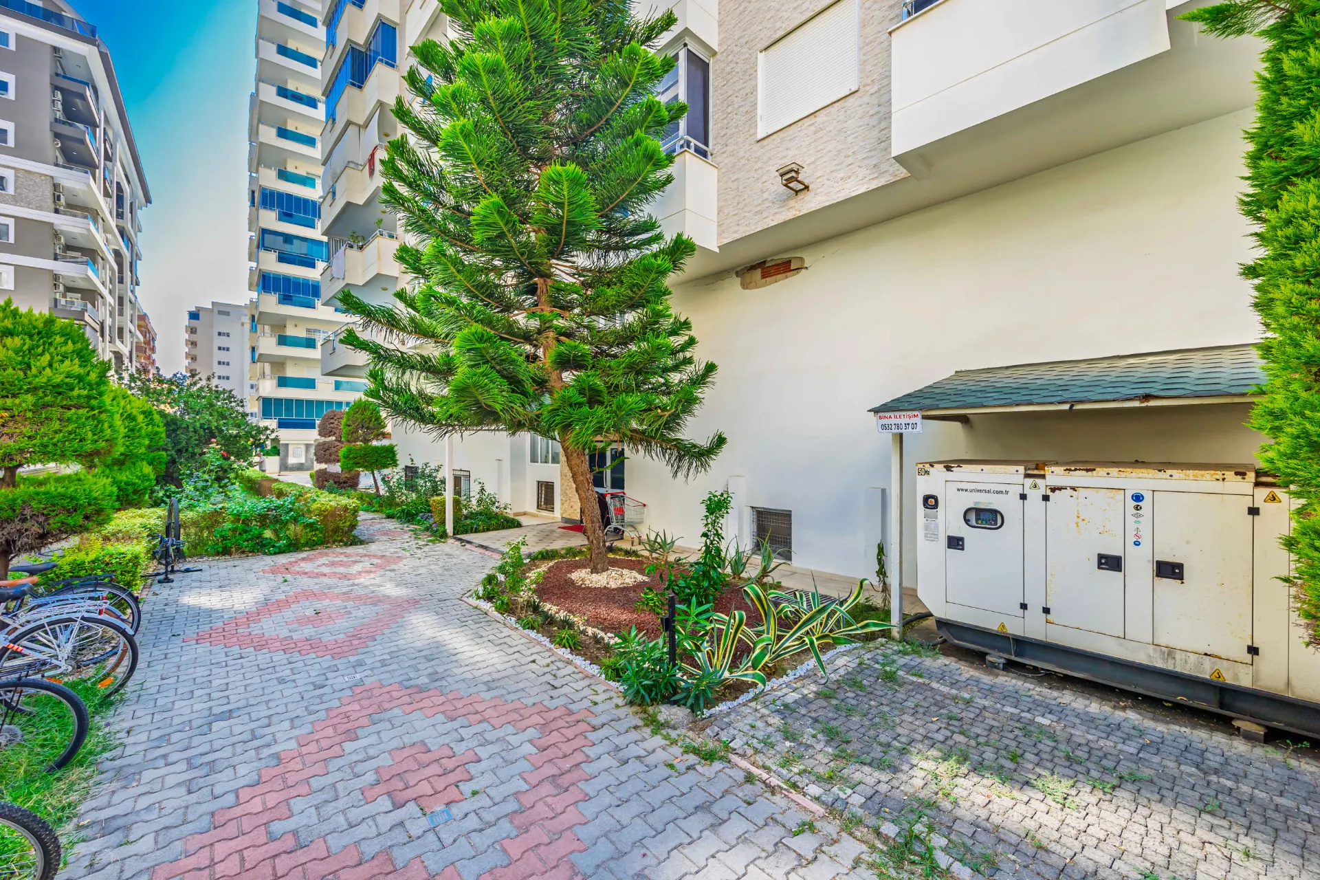 Antalya Alanya Mahmutlar'da Satılık 2+1 Daire