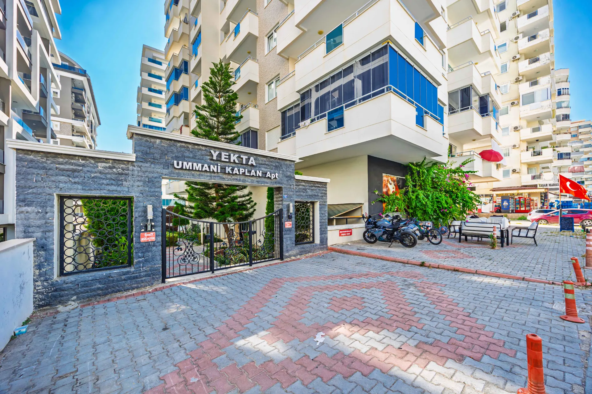 Antalya Alanya Mahmutlar'da Satılık 2+1 Daire