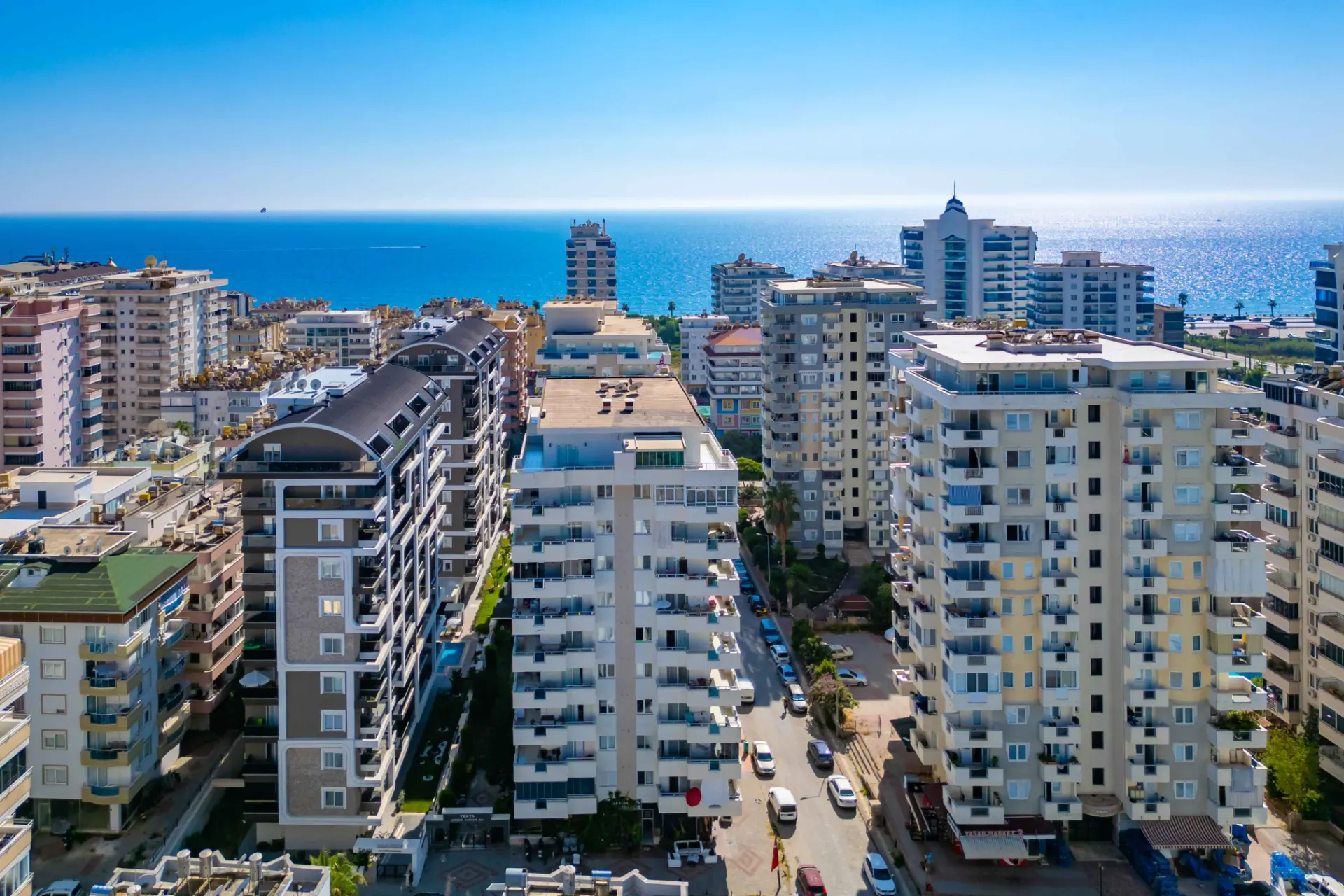 Antalya Alanya Mahmutlar'da Satılık 2+1 Daire