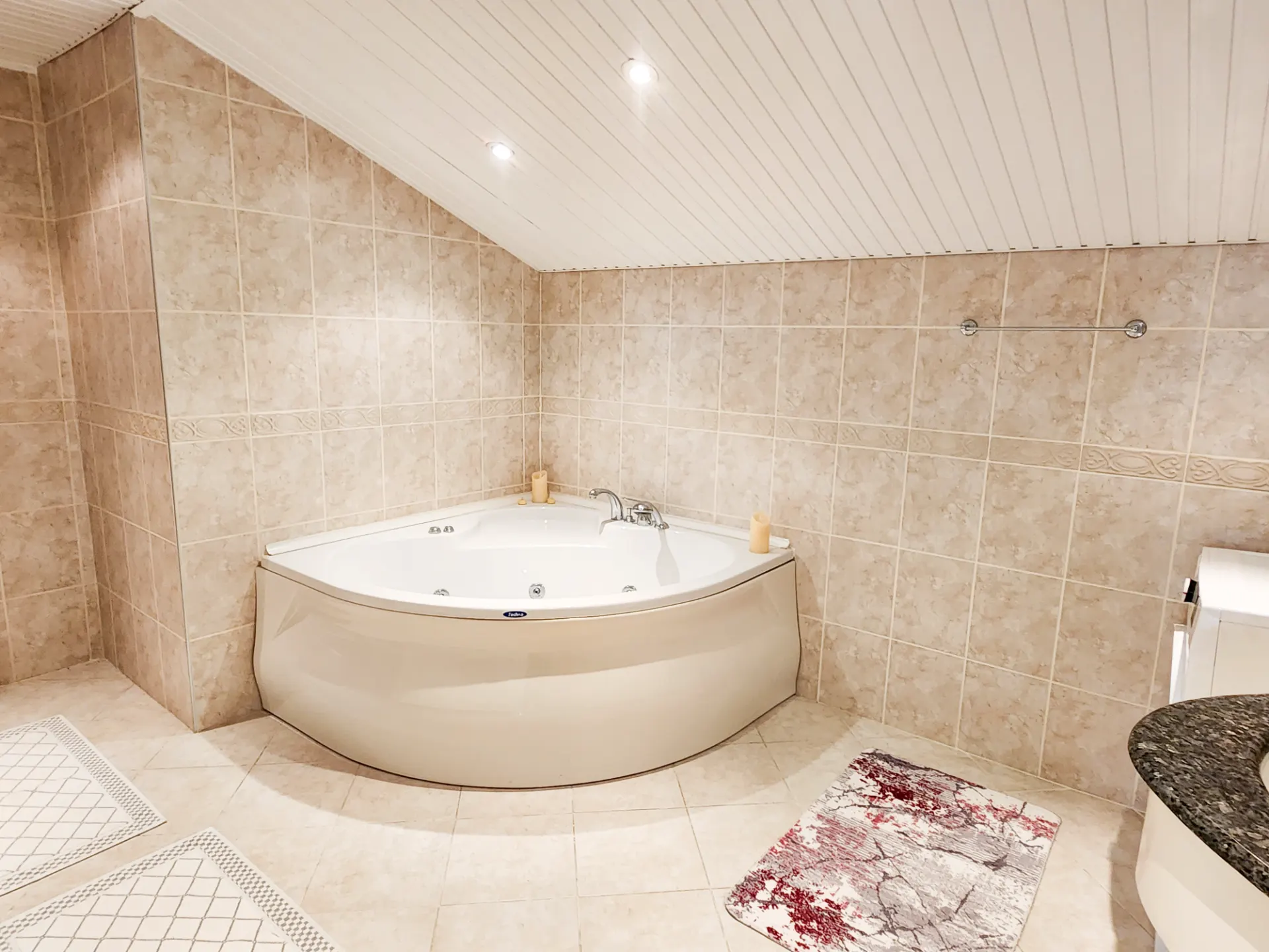 Alanya Merkez’de Satılık 4+1 Geniş Daire | 240 m²