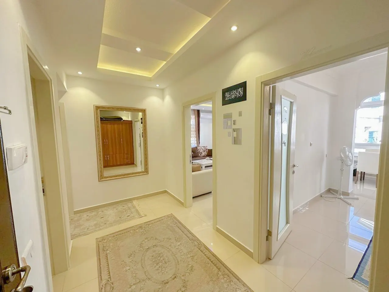 Saray Mahallesi Alanya’da Kleopatra Plajı’na 200 Metre Satılık Lüks 2+1 Daire
