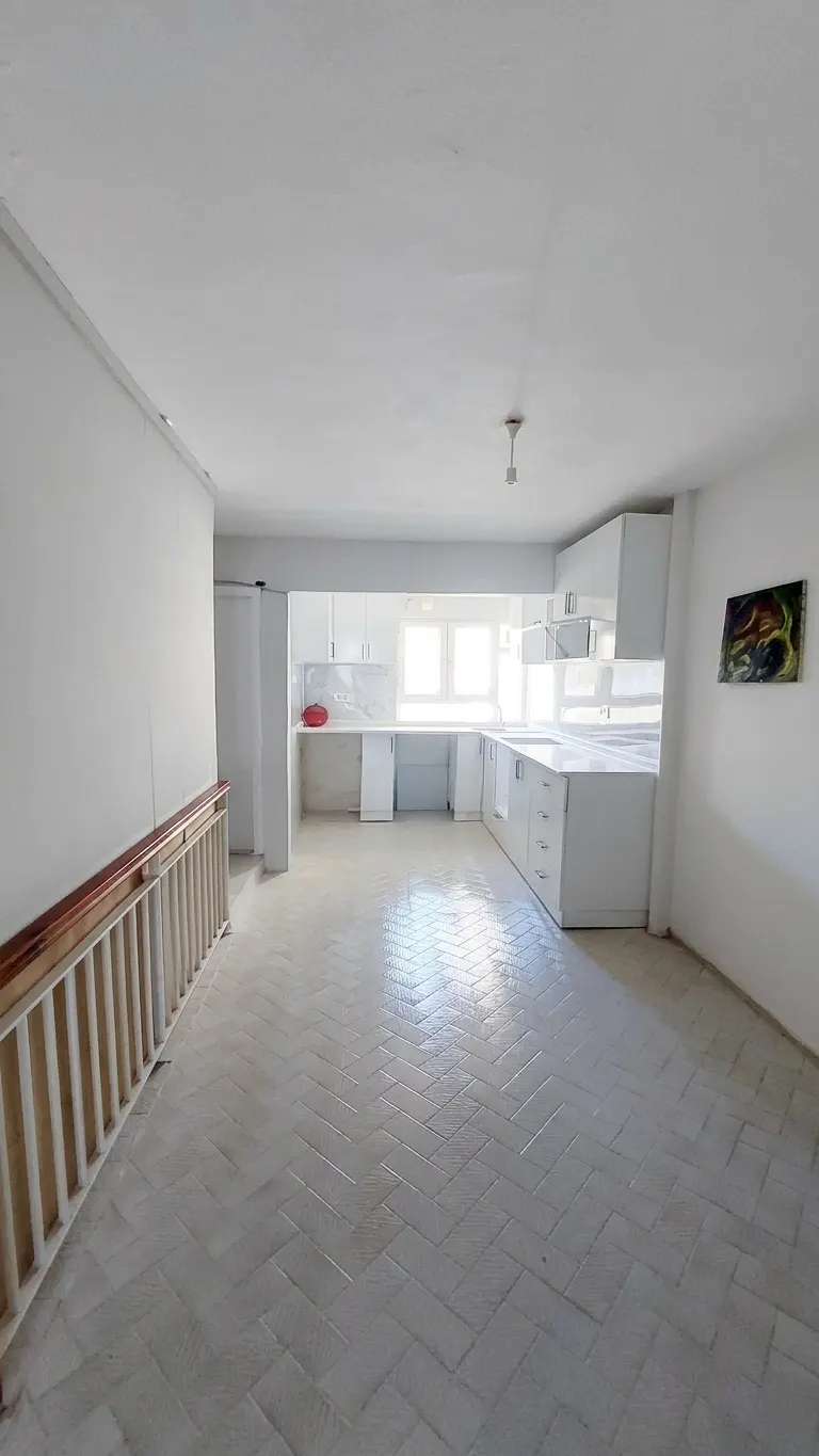 Sahile 500 Metre Mesafede, Site İçerisinde Kiralık 2+1 Daire