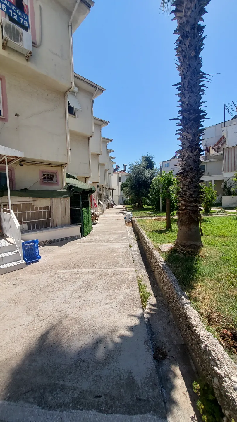 Sahile 500 Metre Mesafede, Site İçerisinde Kiralık 2+1 Daire