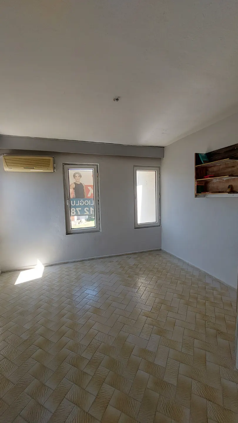 Sahile 500 Metre Mesafede, Site İçerisinde Kiralık 2+1 Daire